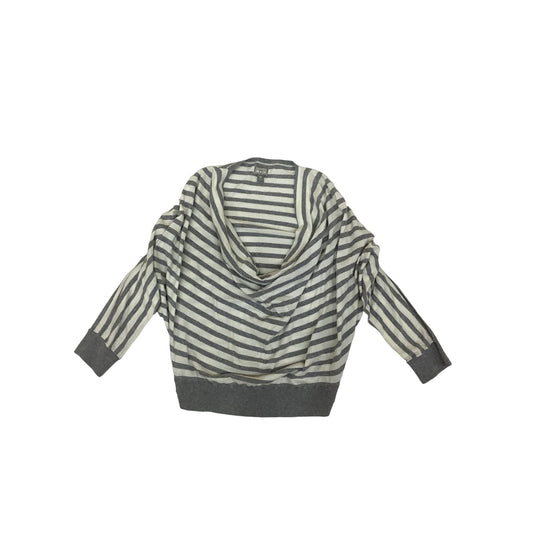 Women’s Converse One Star shirt