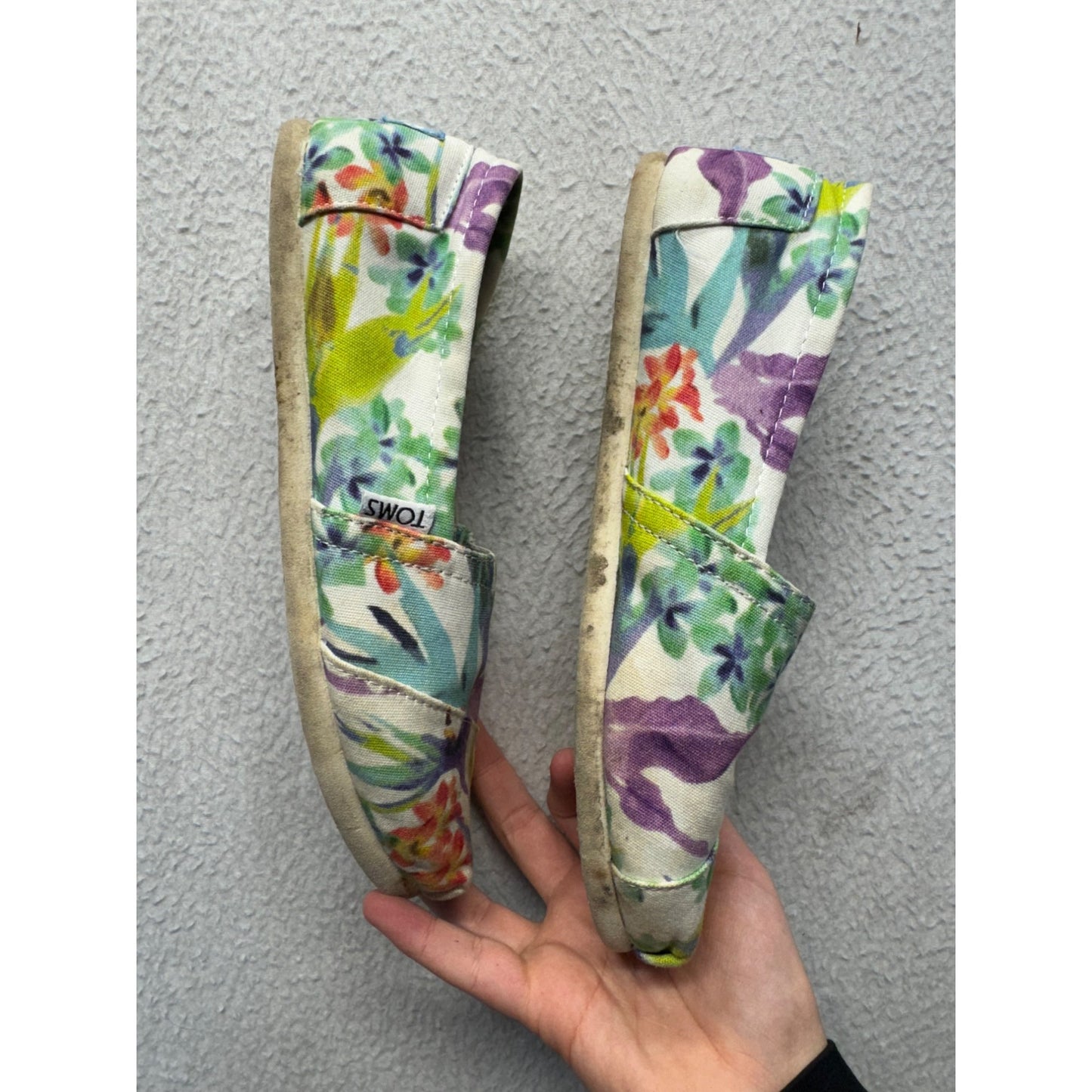 Toms Floral Print Canvas Slip-On Shoes Size 8 Multicolor #9410