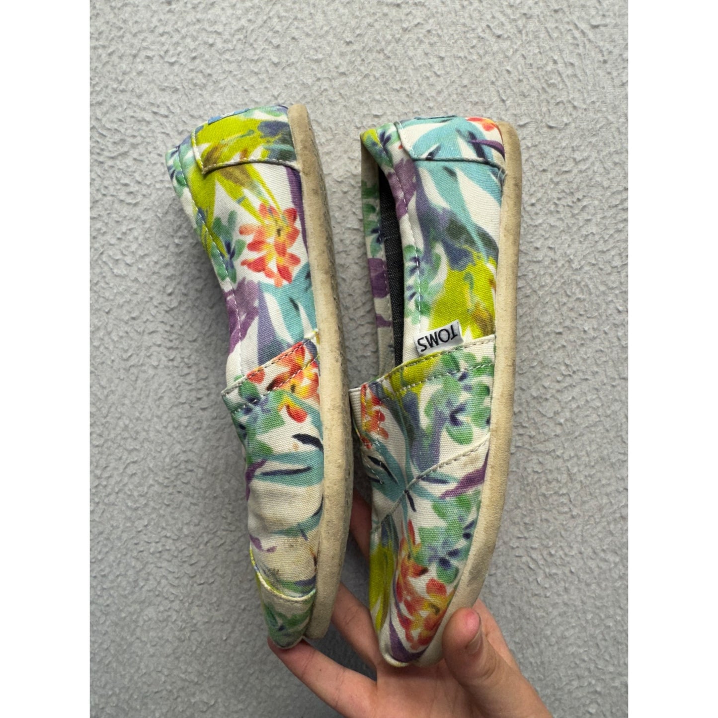 Toms Floral Print Canvas Slip-On Shoes Size 8 Multicolor #9410