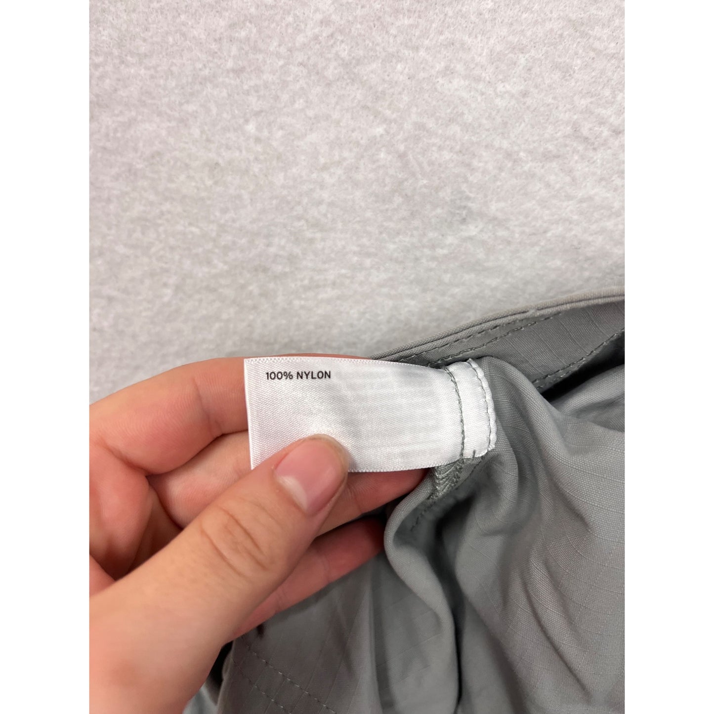 Duluth Trading Gray Cargo Shorts Relaxed Fit Nylon Size 44 #8778