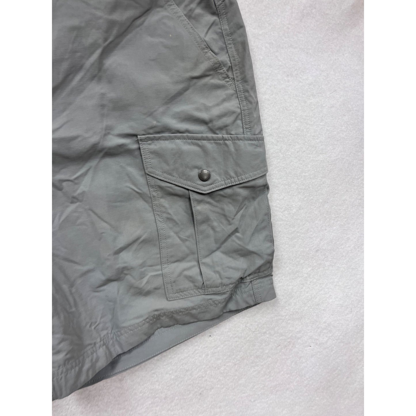 Duluth Trading Gray Cargo Shorts Relaxed Fit Nylon Size 44 #8778