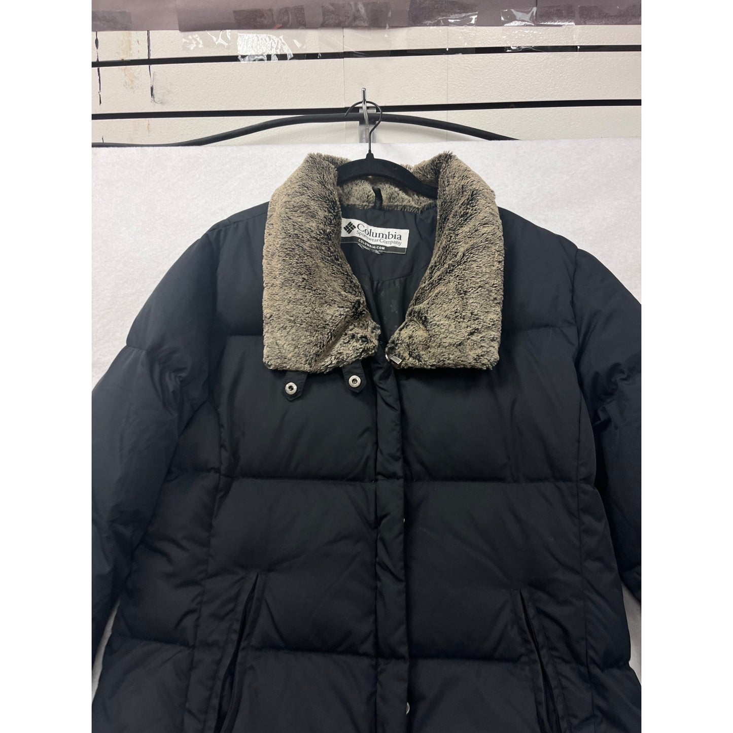 Columbia Black Puffer Coat Medium/Large #88A