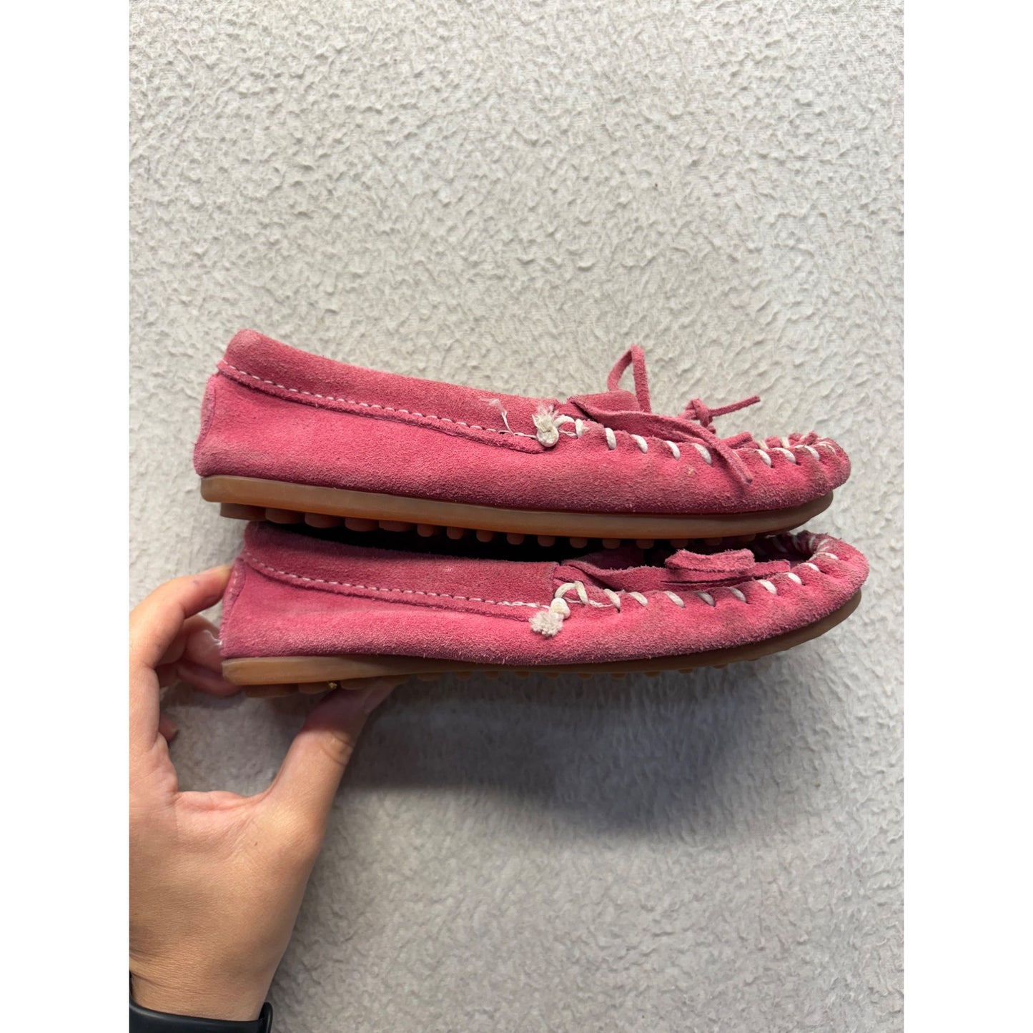 Minnetonka Womens Pink Suede Moccasins With Rubber Sole #359B