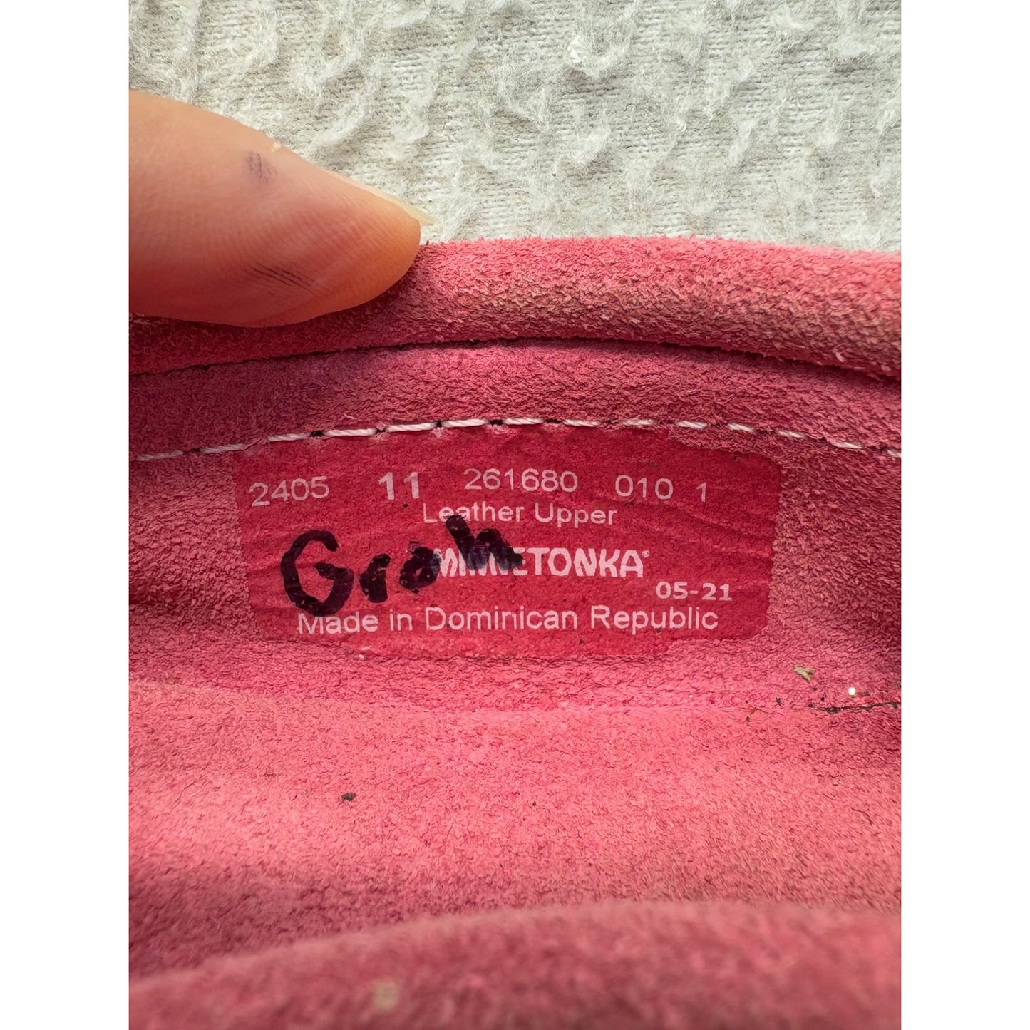 Minnetonka Womens Pink Suede Moccasins With Rubber Sole #359B