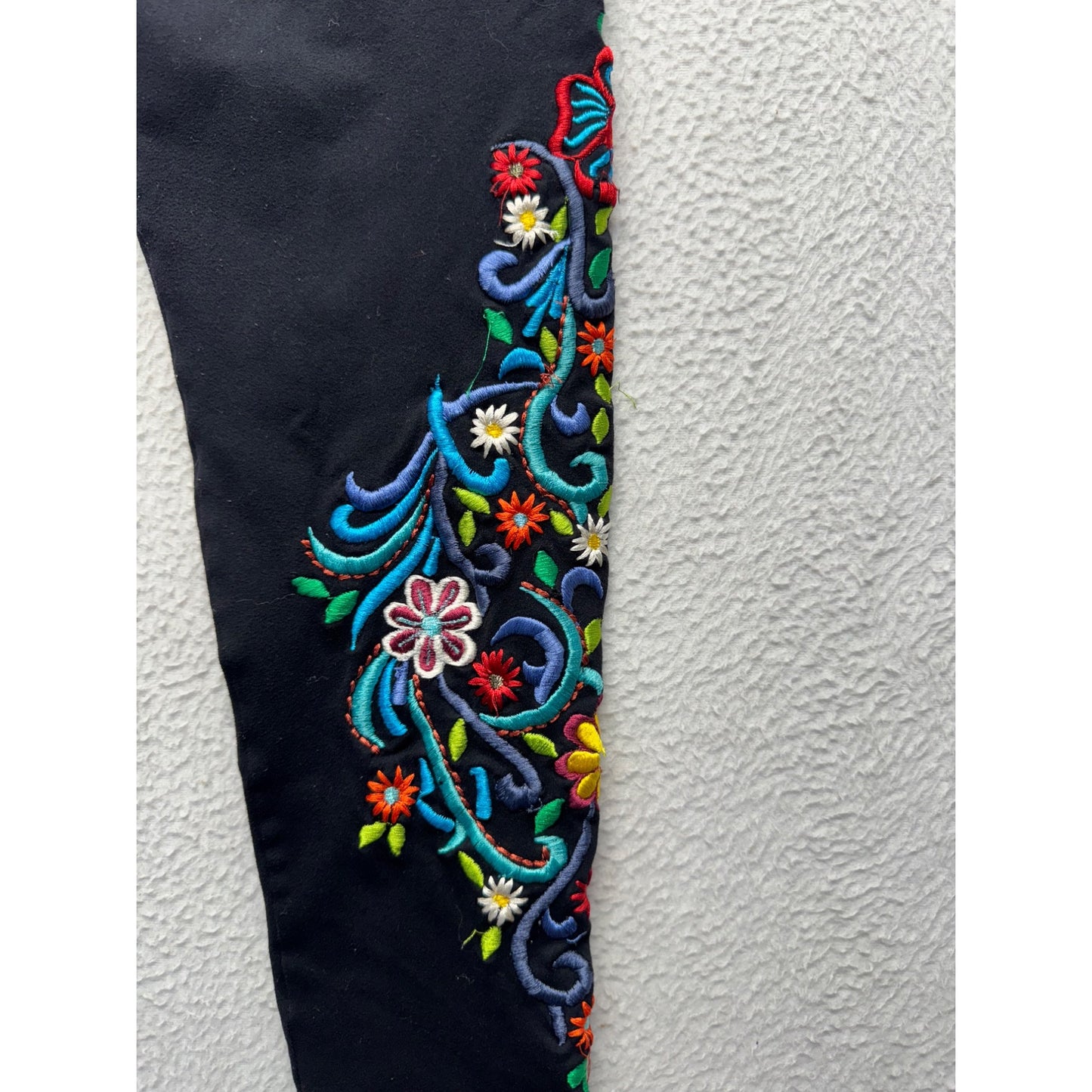 Brazilrox Black Embroidered Floral Leggings Size Z #9082