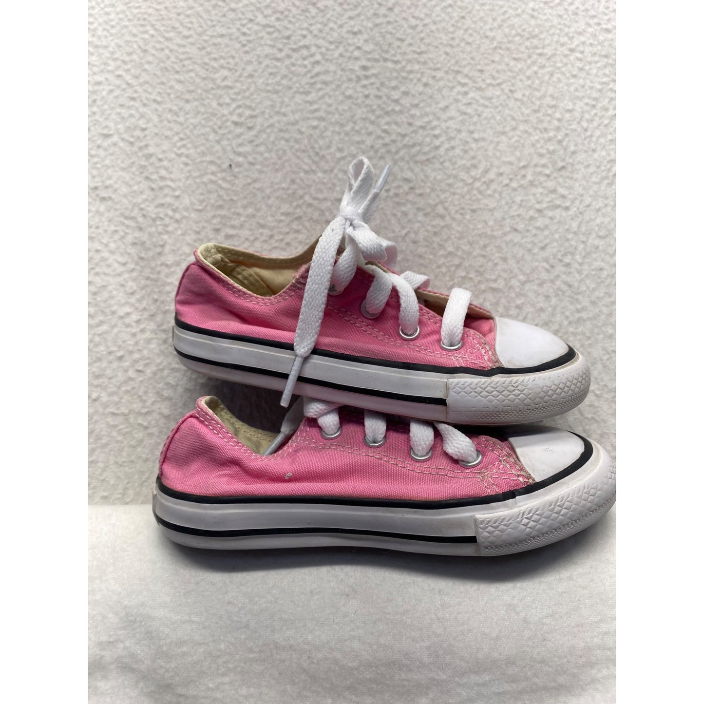 Converse Toddler Size 8 Pink Canvas All Star Low Top Sneakers #7122
