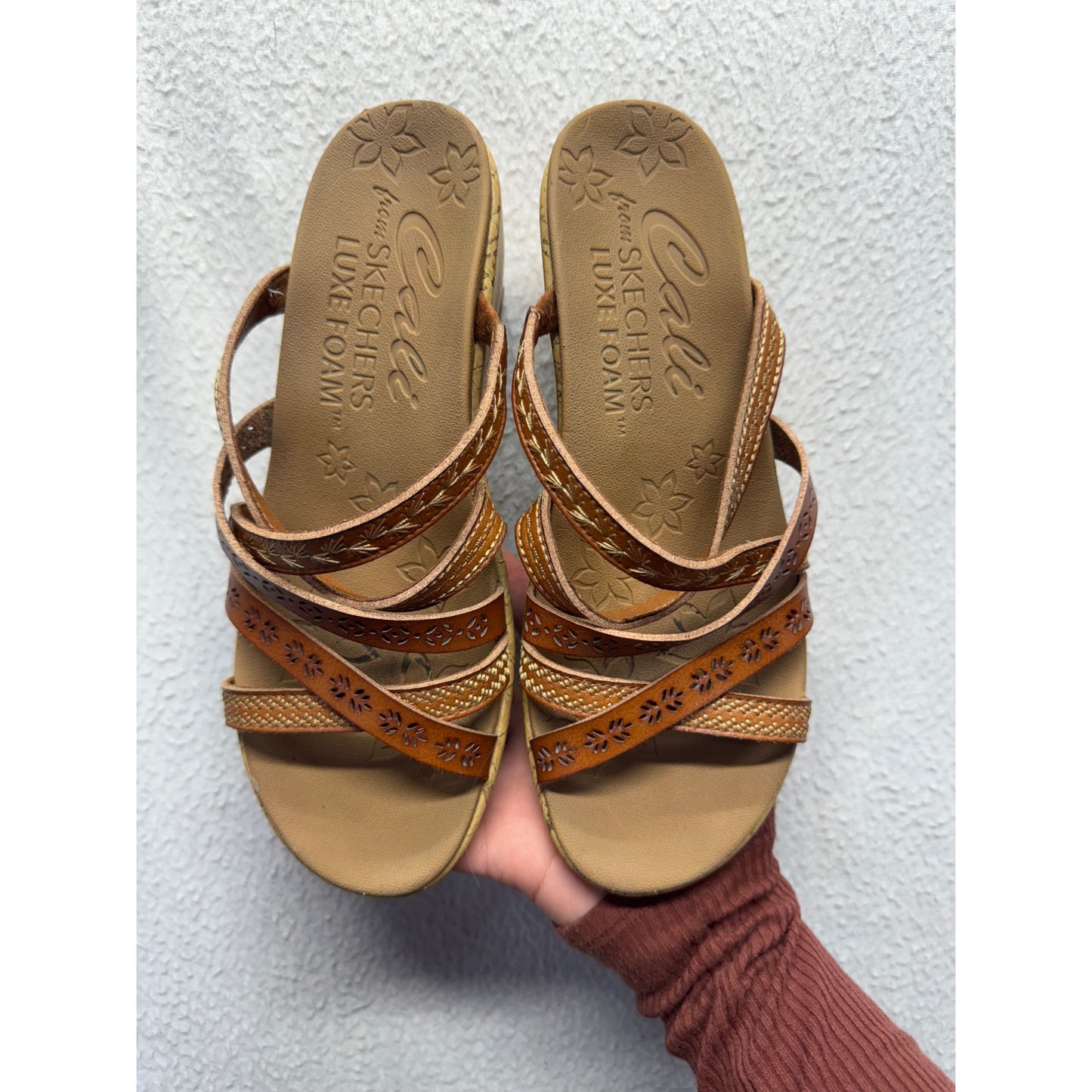 Cali Skechers Luxe Foam Brown Cork Wedge Sandals With Cutout Straps #9371