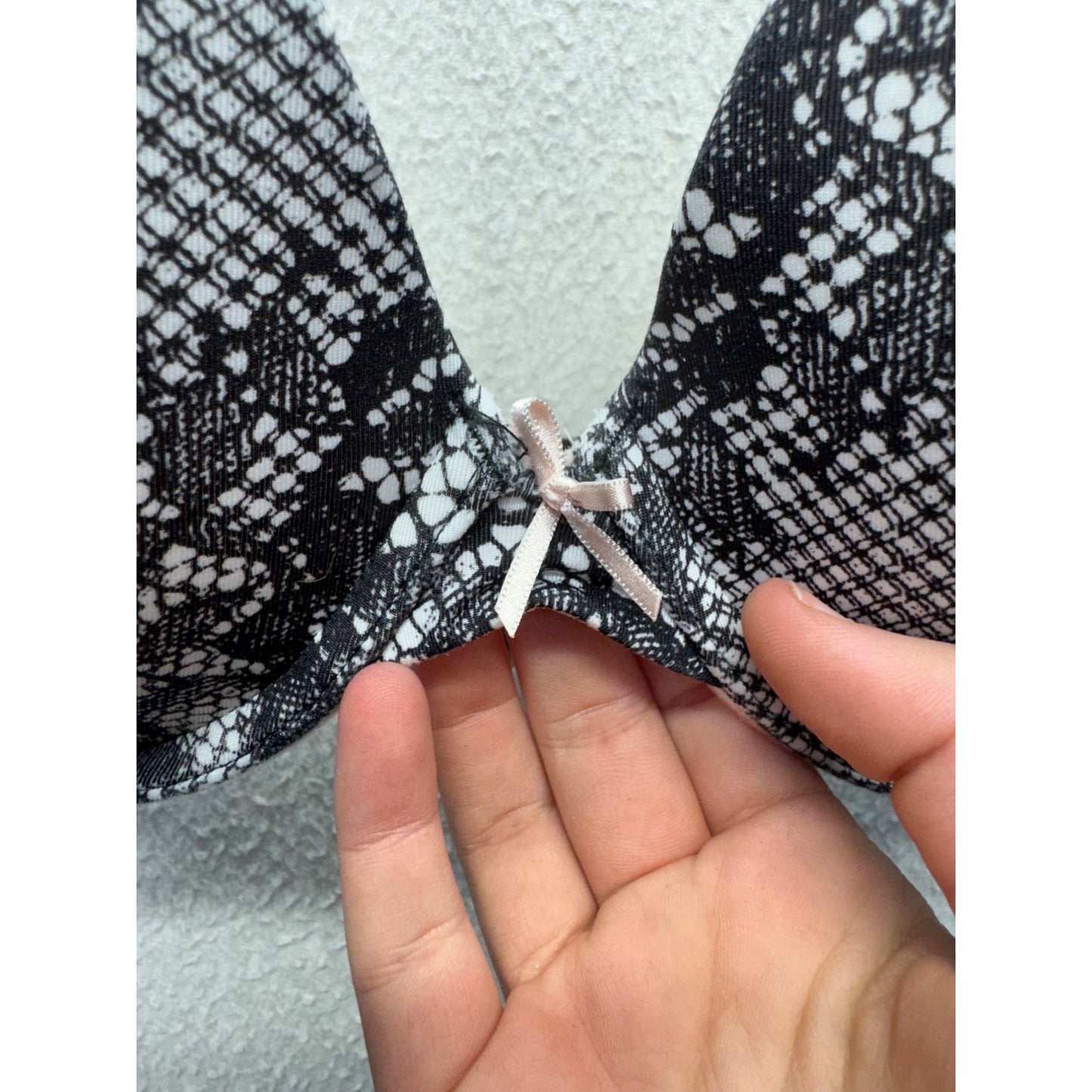 Cacique 40D Black & White Lace Boost Plunge Bra With Bow Accent #9600