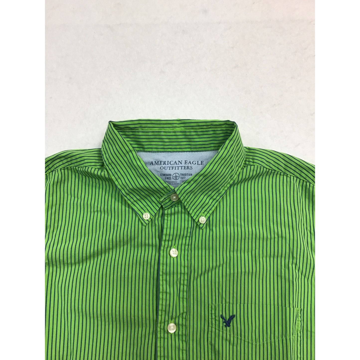 Men’s American Eagle Button-Up