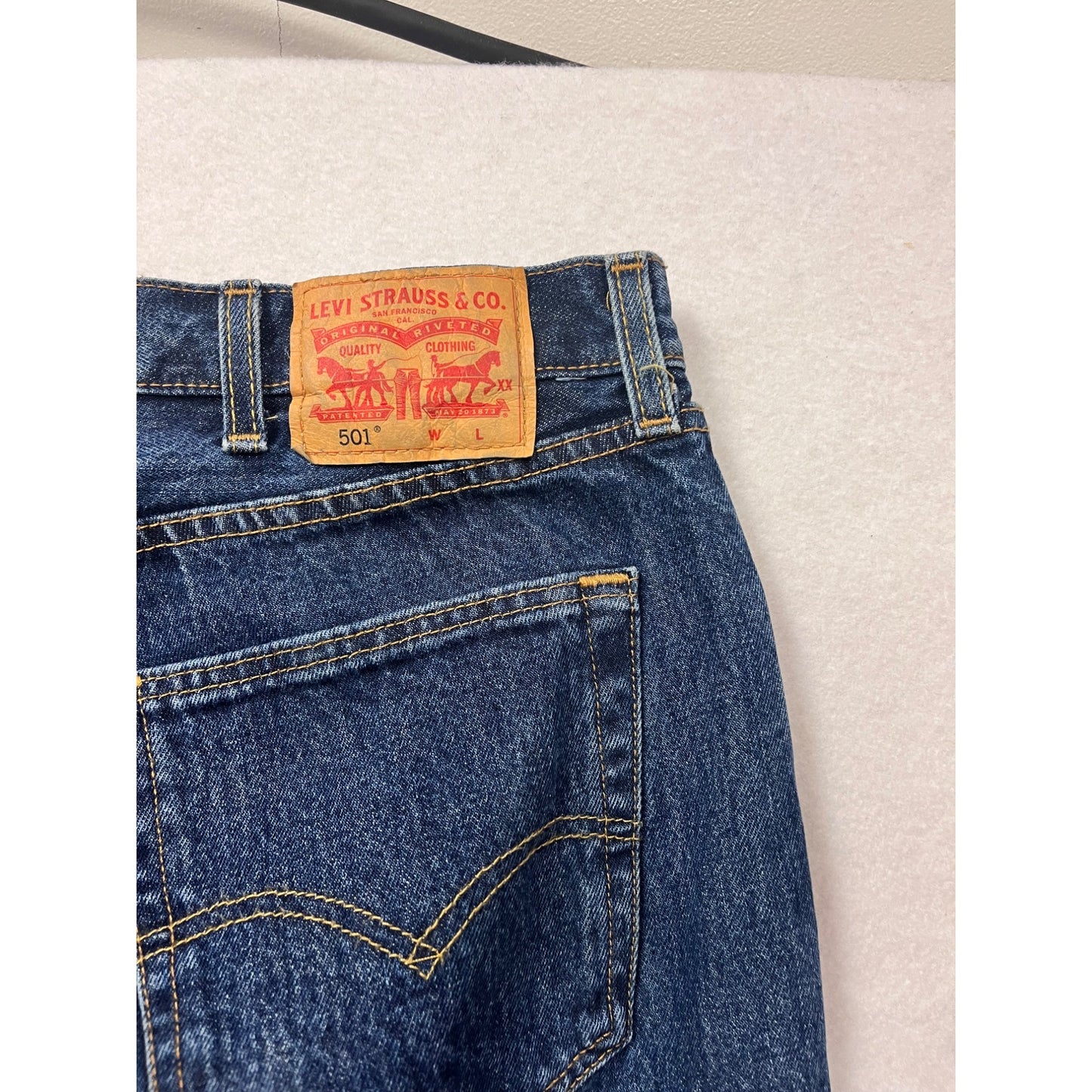 Levis 501 Straight Leg Button-Fly Jeans 37x35 Blue Denim #8433