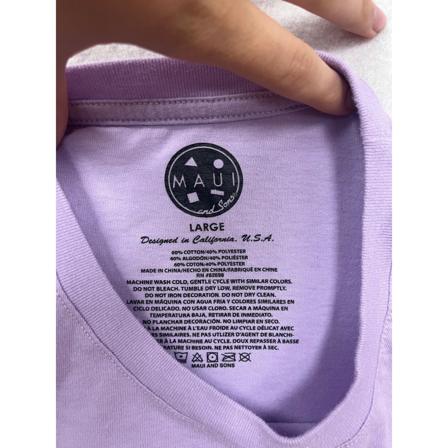 Maui & Sons Lavender Graphic T-Shirt Large #217A