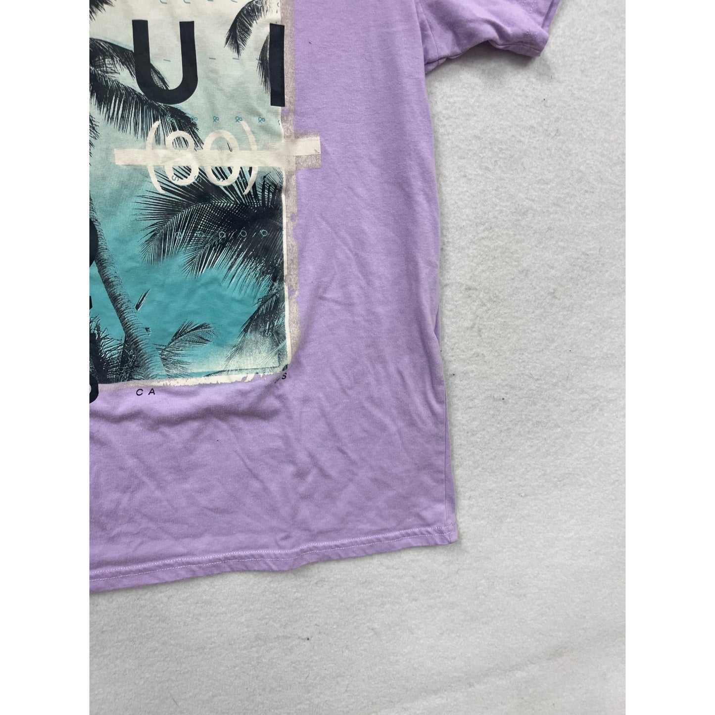 Maui & Sons Lavender Graphic T-Shirt Large #217A