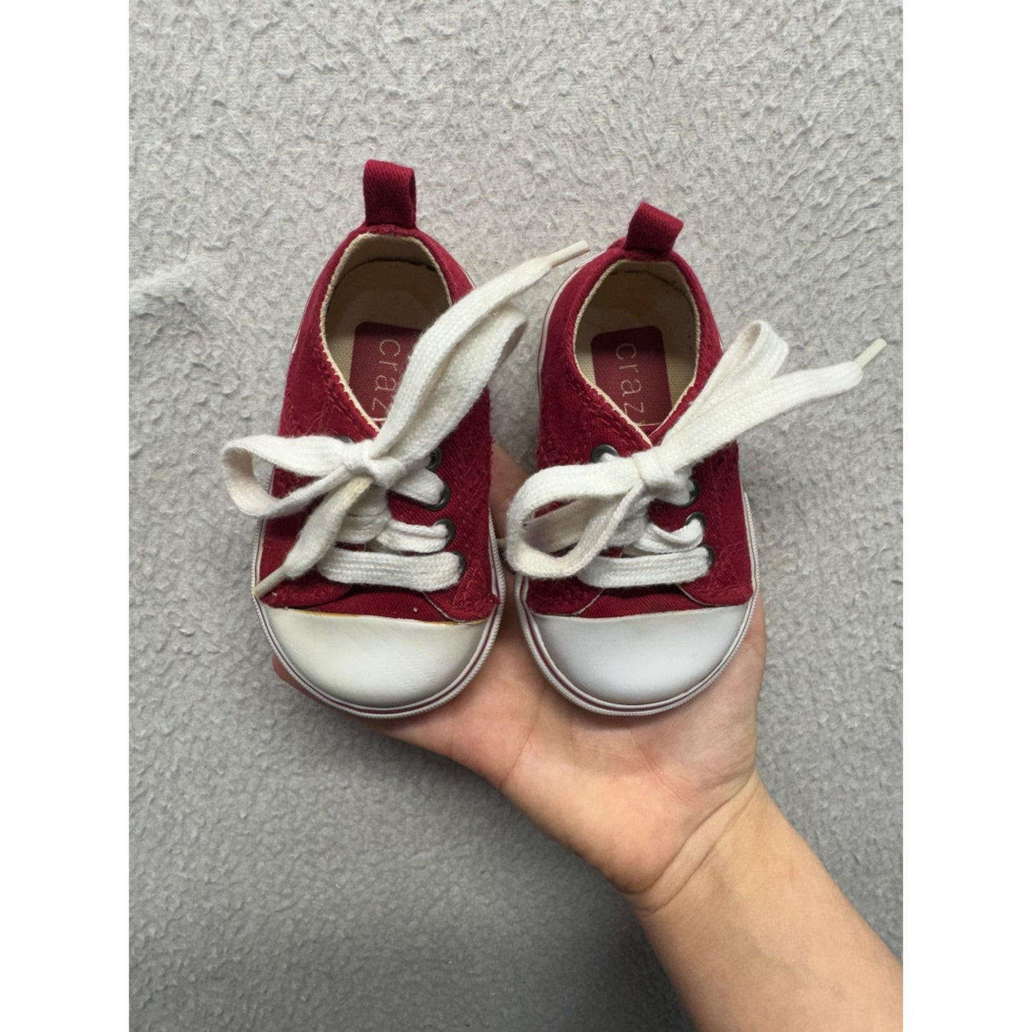 Crazy 8 Red Canvas Baby Sneakers With White Laces & Rubber Soles Size 4 #9625