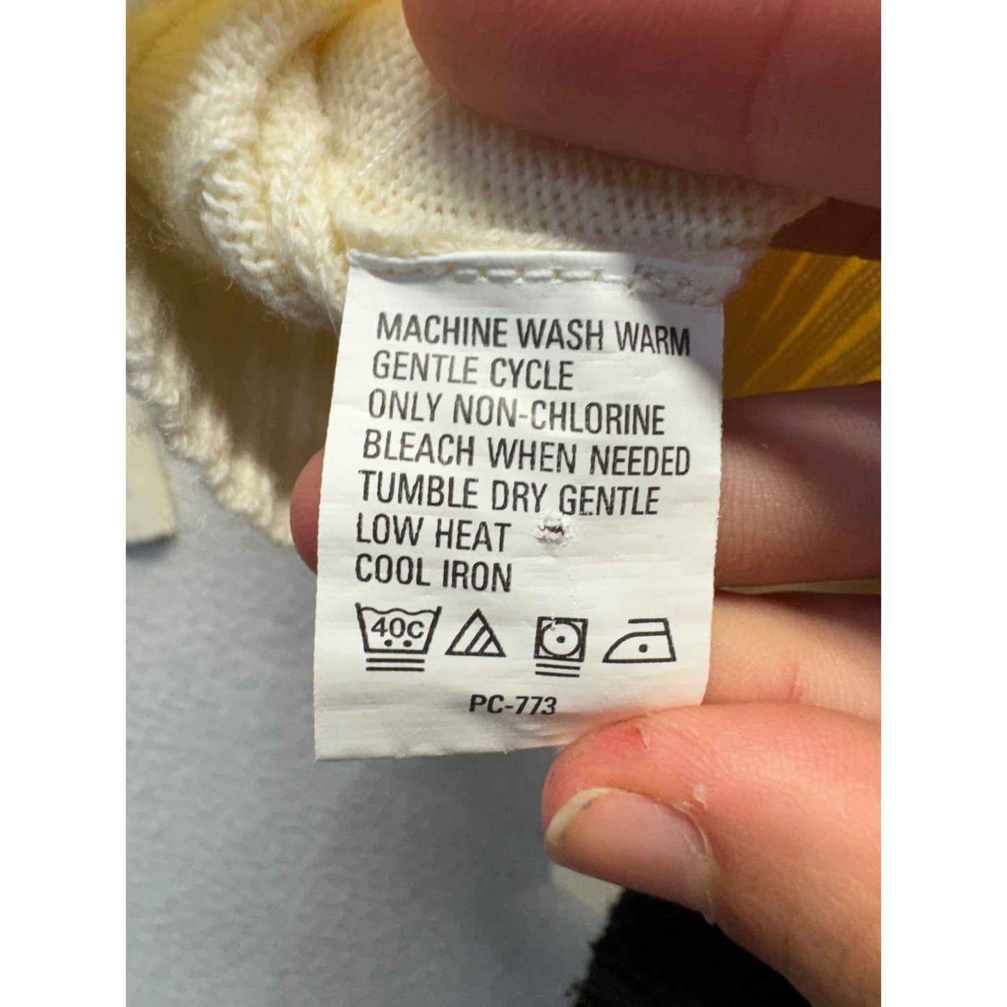 Cream Ribbed Half-Zip Sweater Pullover Size L 9428