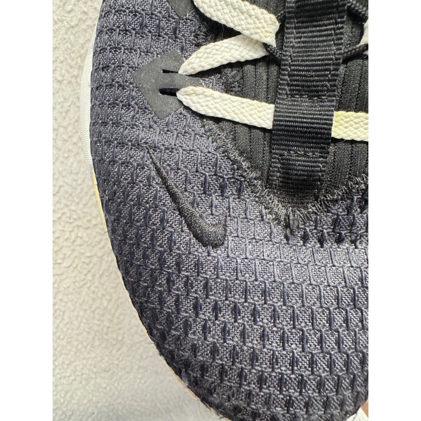 Nike Black Mesh Lace-Up Athletic Shoes With Air Cushion Sole #9634