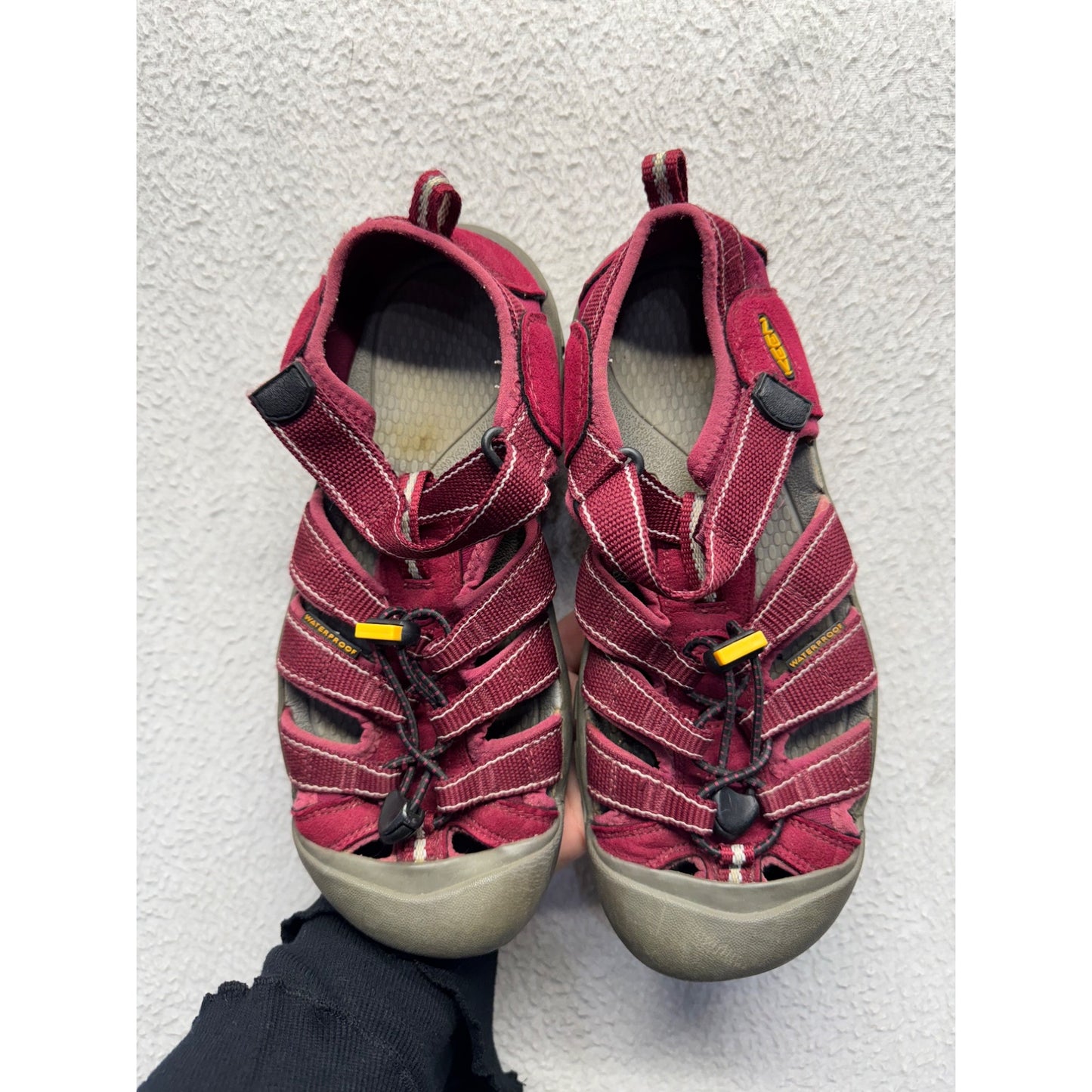 Keen Newport H2 Water Sandals Red Size 8 Outdoor Hiking Shoes #9456