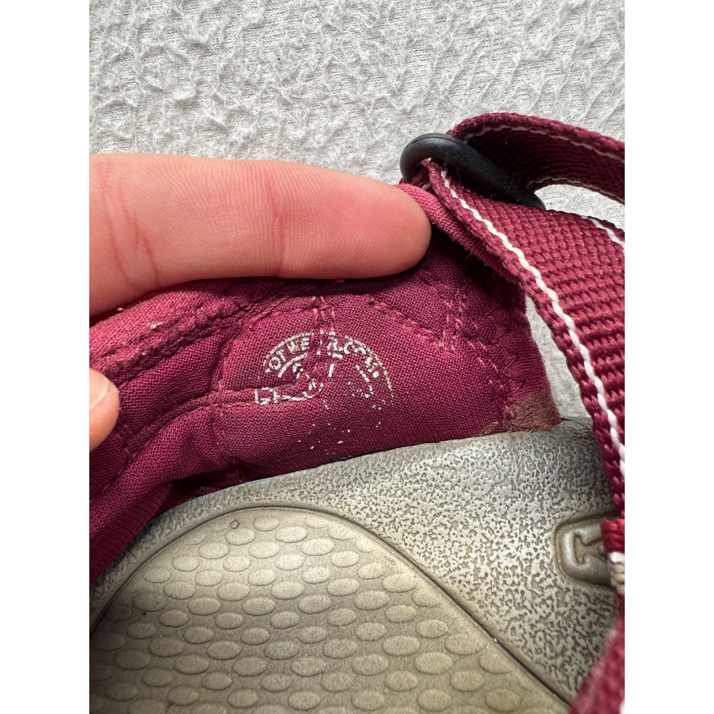 Keen Newport H2 Water Sandals Red Size 8 Outdoor Hiking Shoes #9456