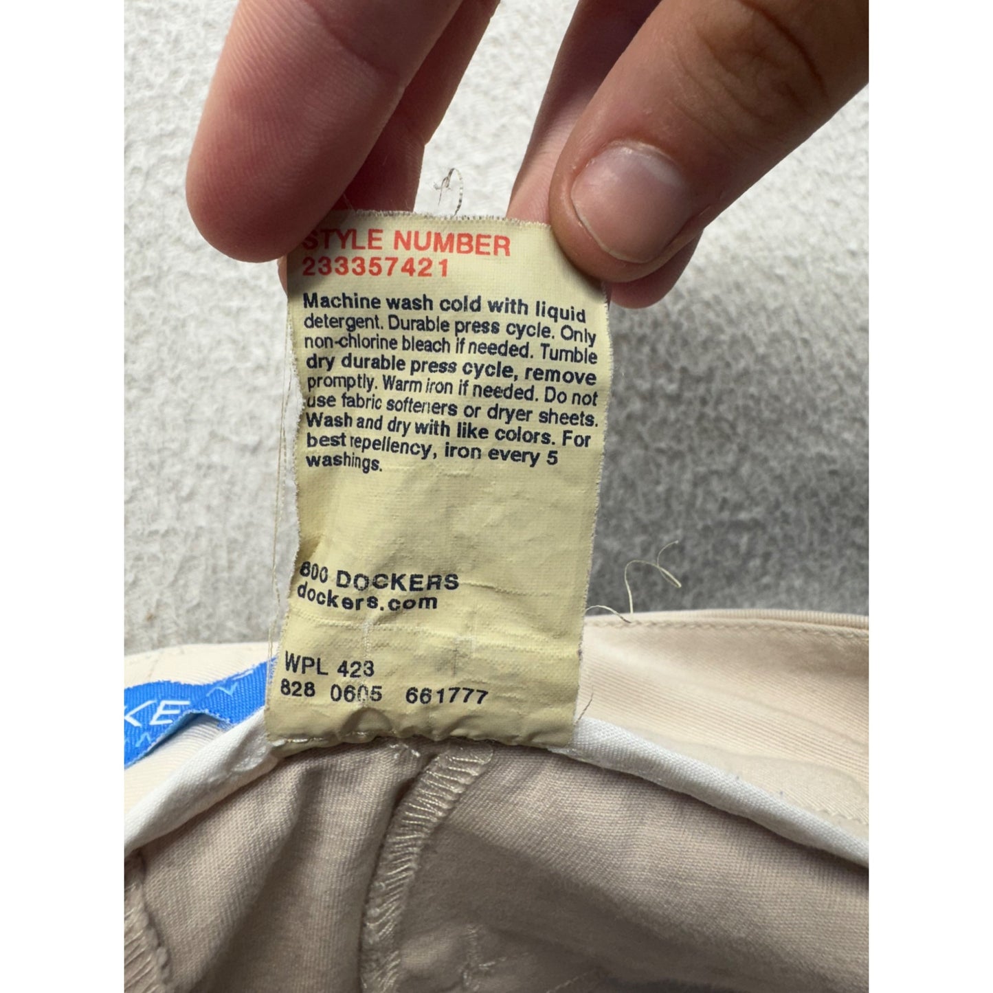 Dockers Metro Nouveau Fit Beige Pants 12P Medium 448B