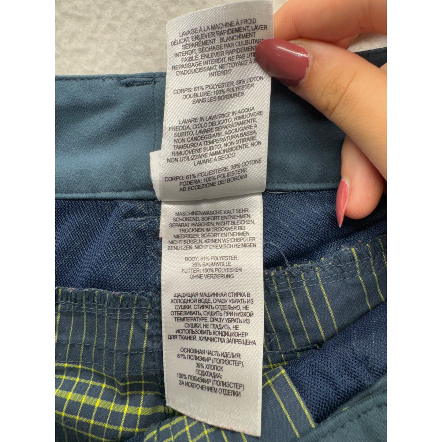 Columbia Plaid Bermuda Shorts Size 4 #9029