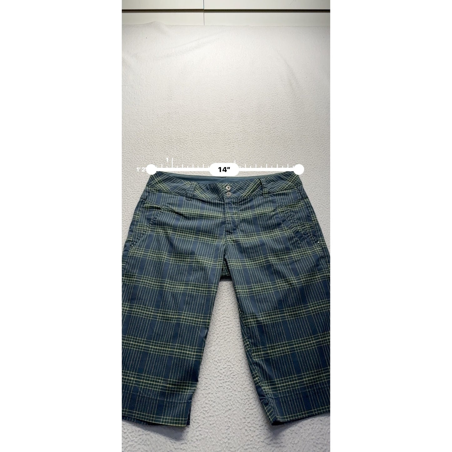 Columbia Plaid Bermuda Shorts Size 4 #9029