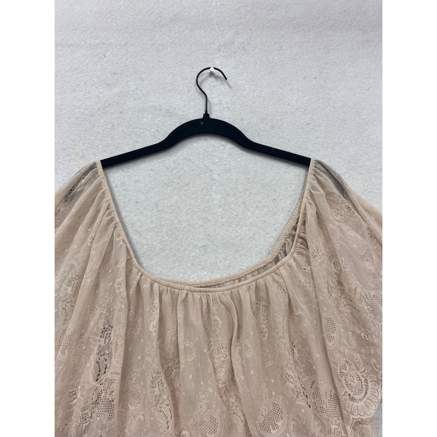 Wet Seal Off-Shoulder Lace Top Size M Beige #319A