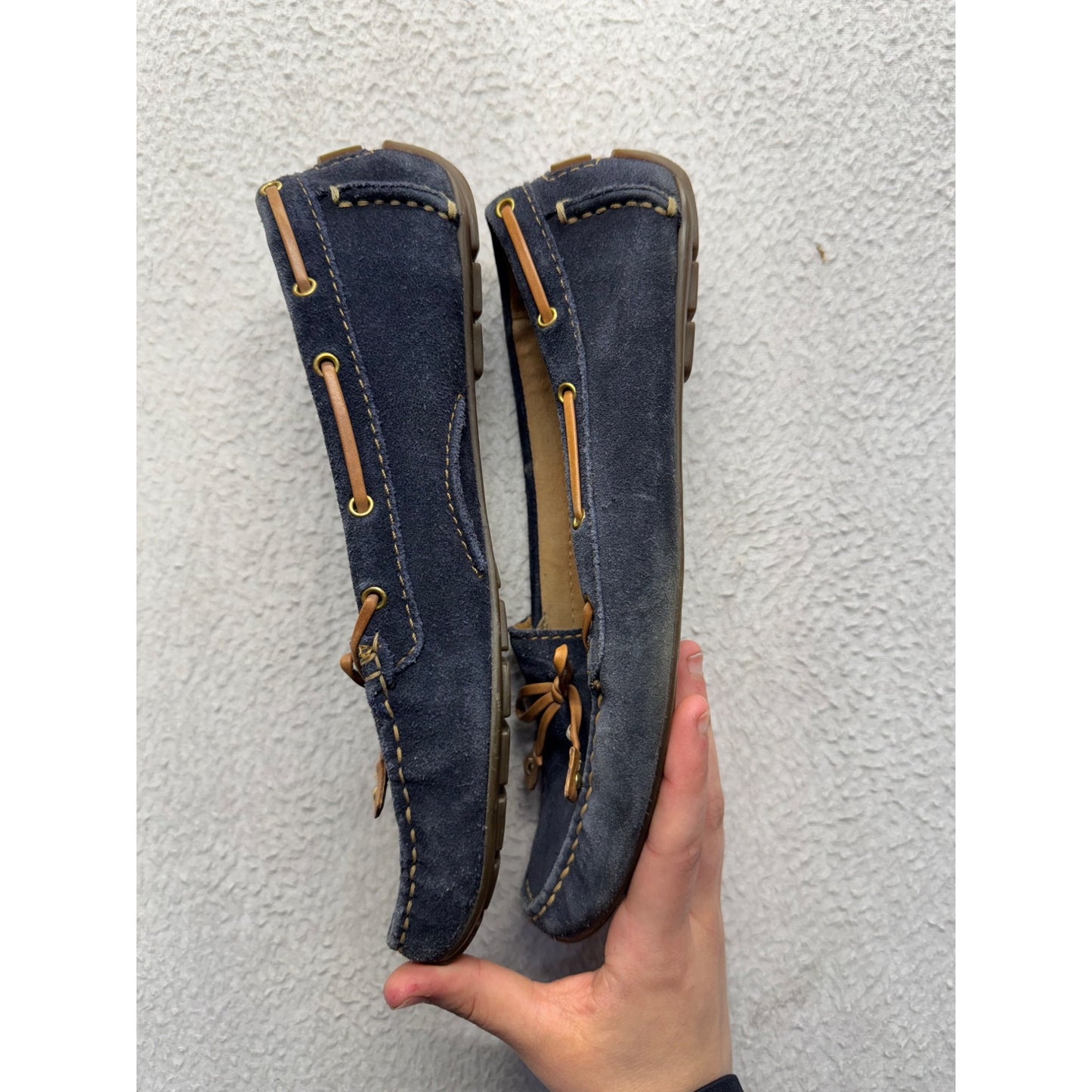 Clarks Navy Suede Moccasins With Tan Laces & Rubber Soles Size 8 #9414