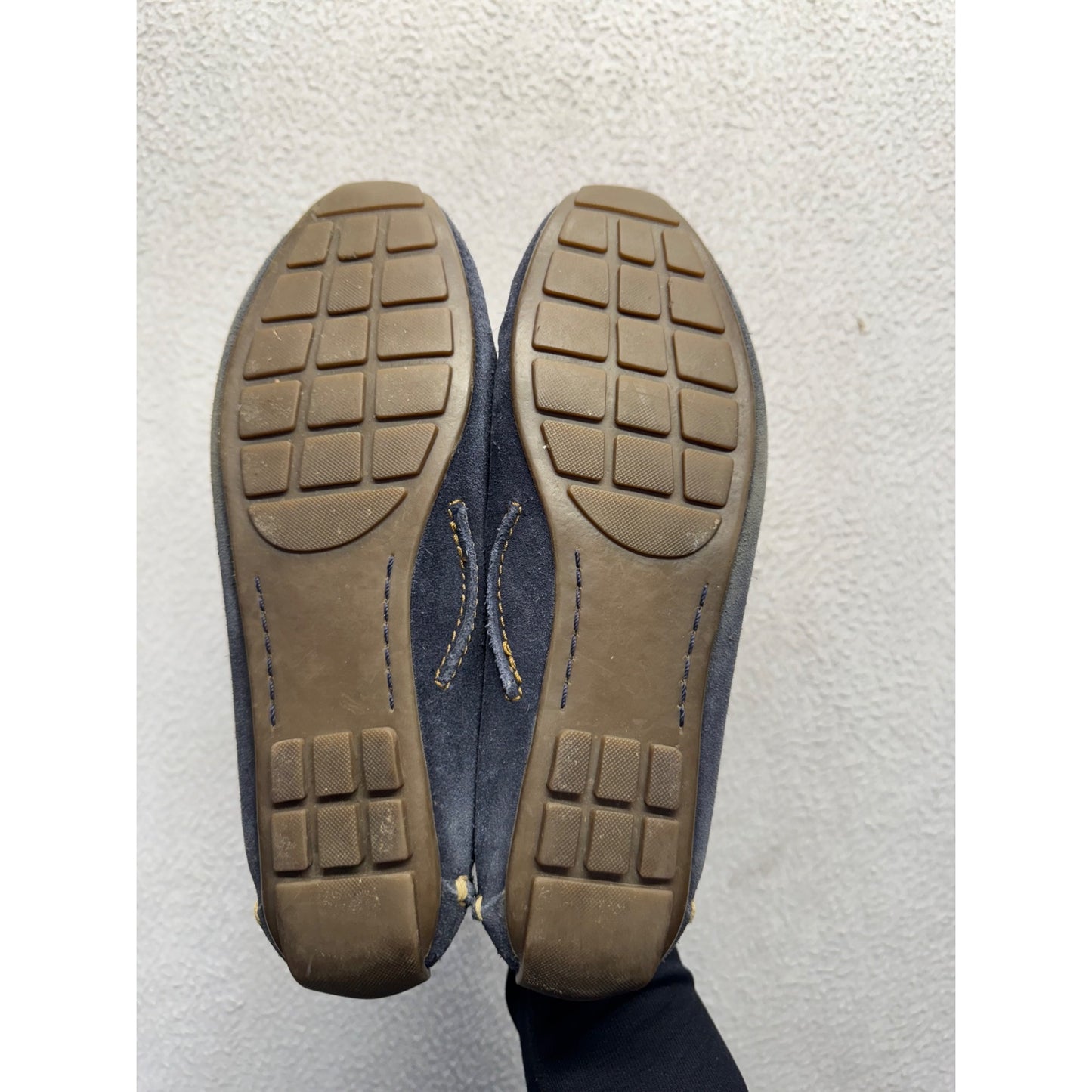 Clarks Navy Suede Moccasins With Tan Laces & Rubber Soles Size 8 #9414