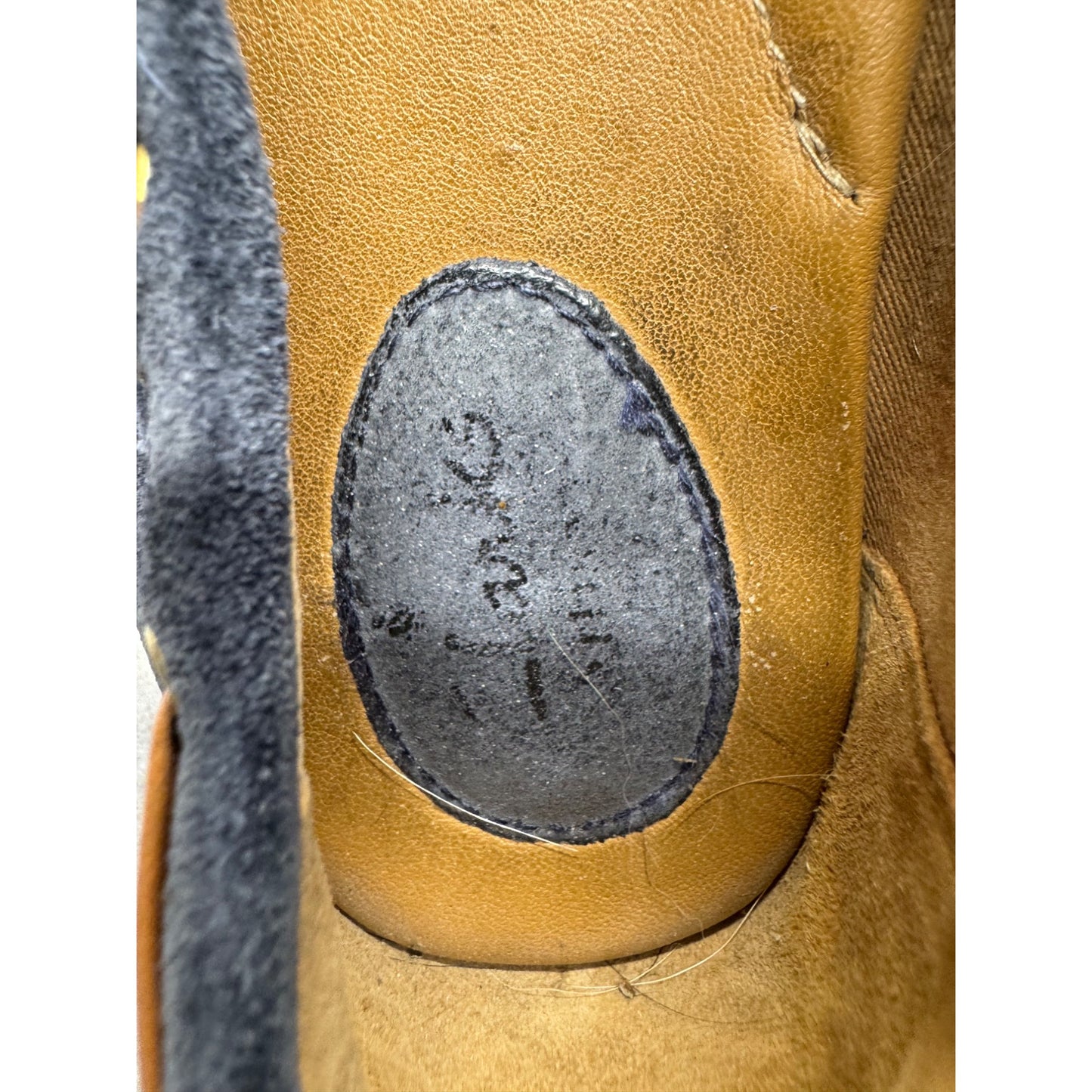 Clarks Navy Suede Moccasins With Tan Laces & Rubber Soles Size 8 #9414