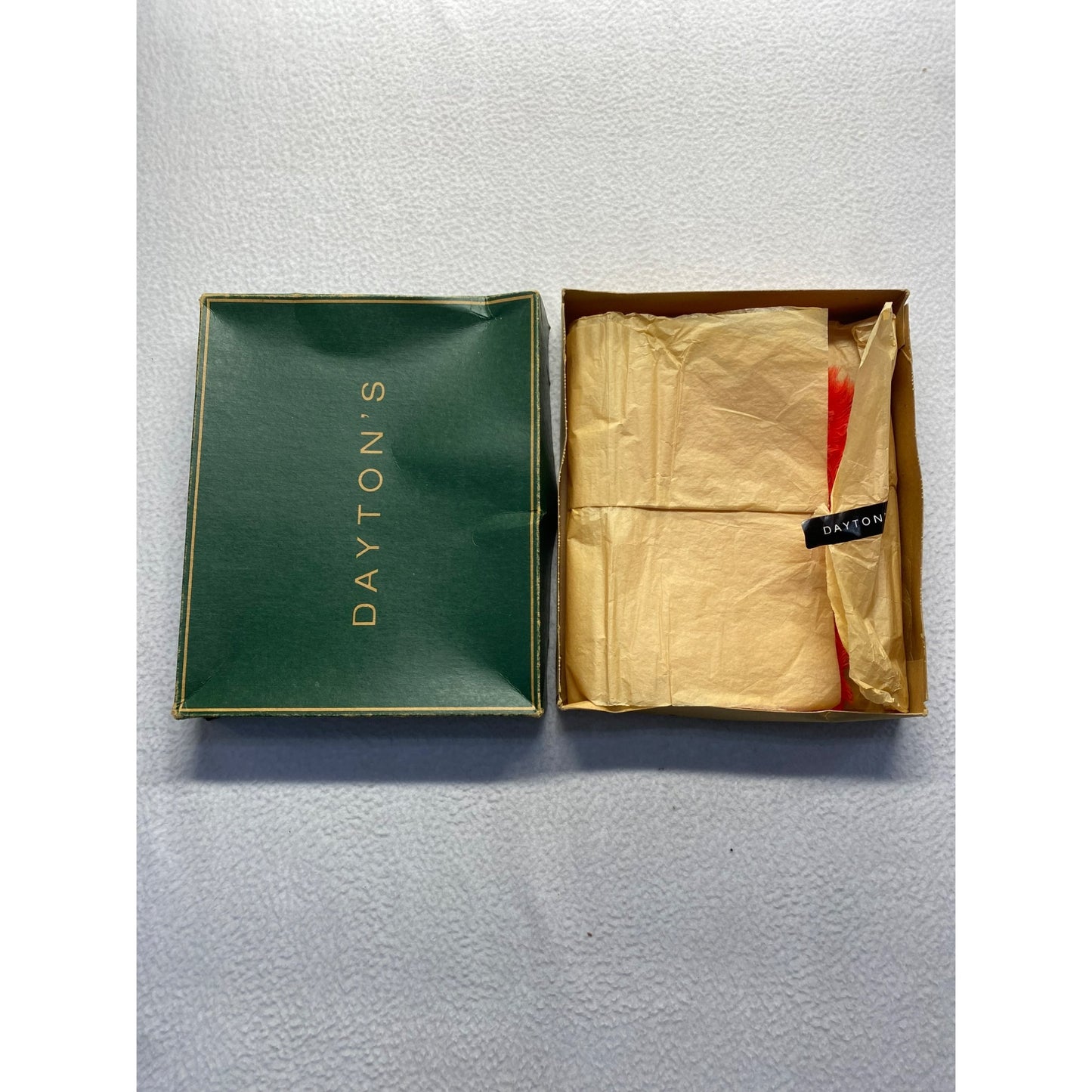 Vintage Daytons Handkerchief set in original box #5512