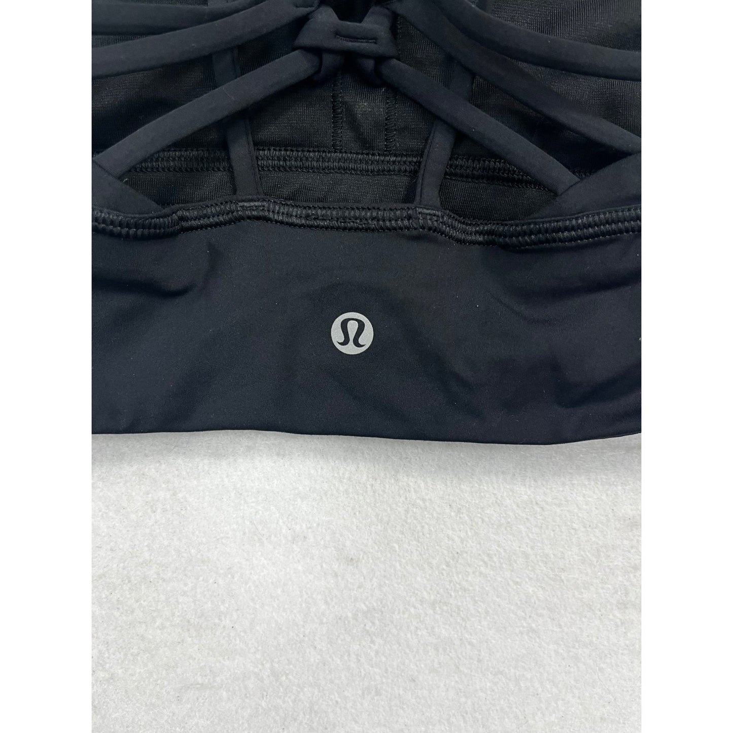 Women’s Lululemon Cross-Strapped Sports Bra #2663