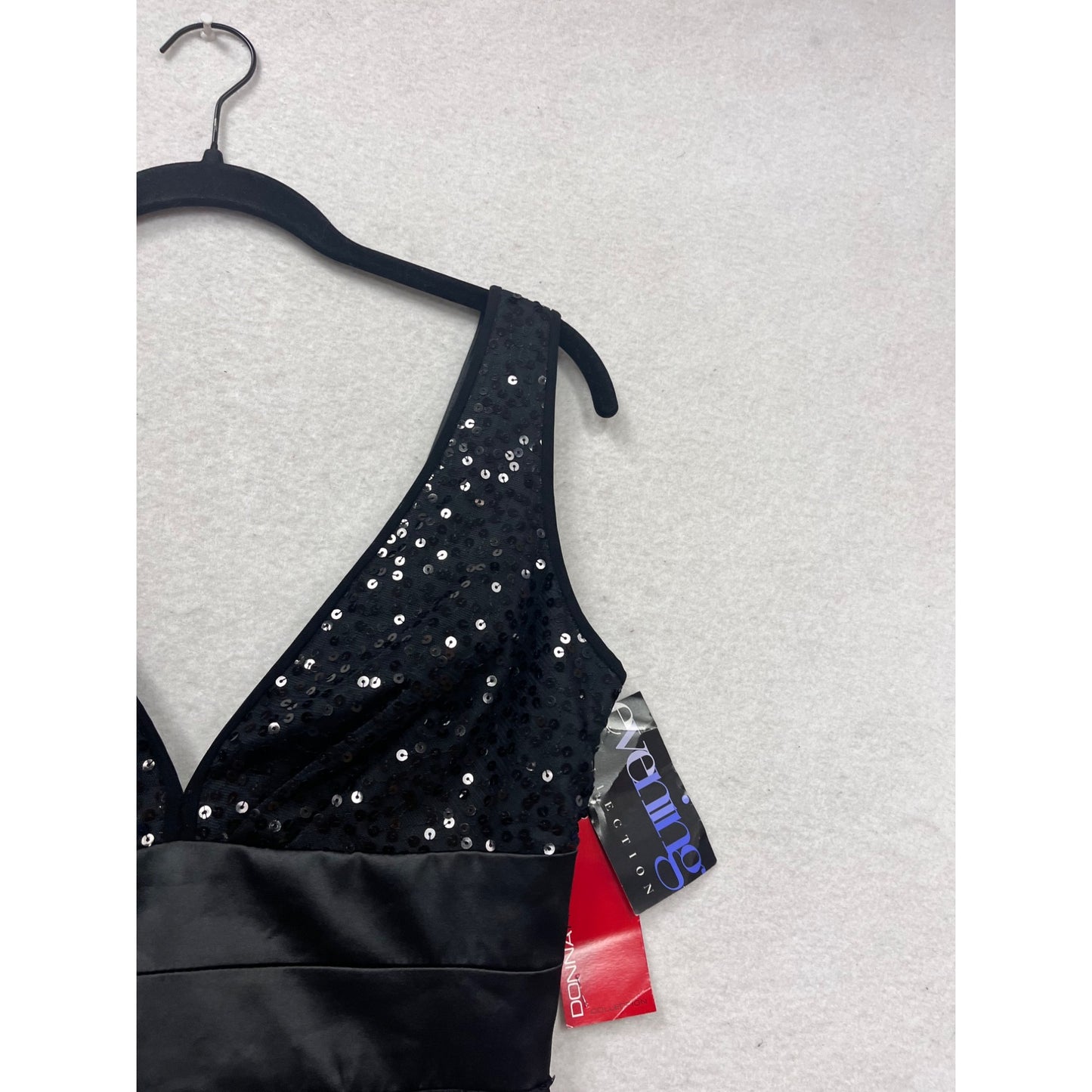 Donna Ricco Collection Sequin Evening Top Black V-Neck Sleeveless Size 2 #343A