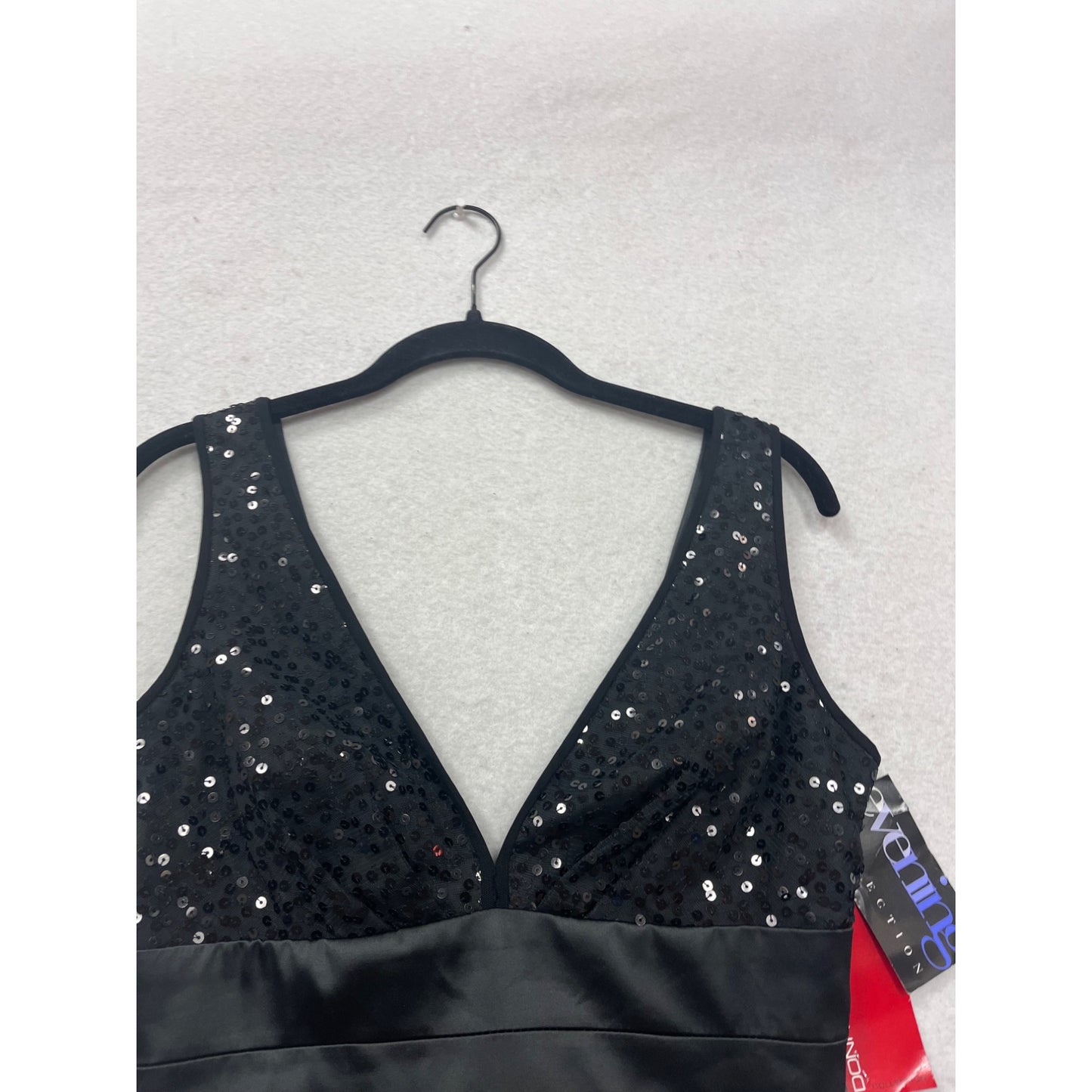 Donna Ricco Collection Sequin Evening Top Black V-Neck Sleeveless Size 2 #343A