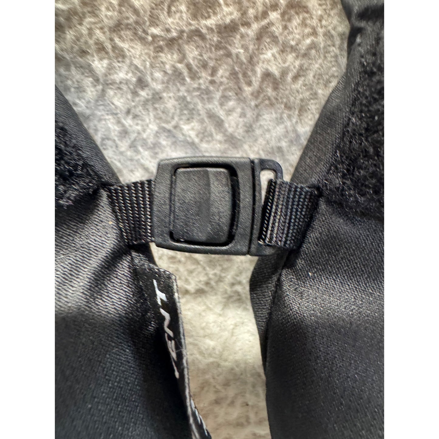 The North Face DryVent Black Mittens Waterproof Insulated Winter Gloves #9875