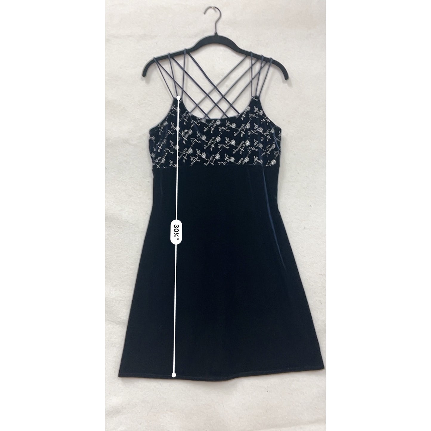 Vintage Urban Girl Velvet A-Line Dress With Floral Embroidery #8283