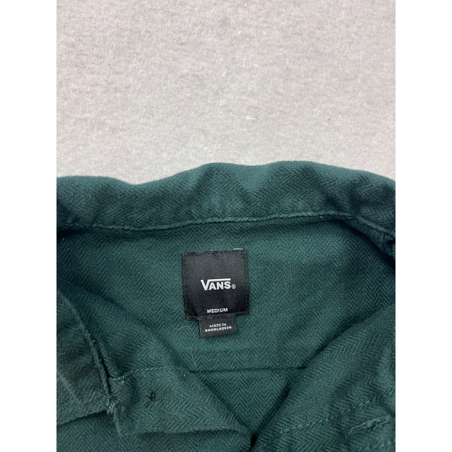 Vans Medium Button-Up Green Long Sleeve Shirt #8757