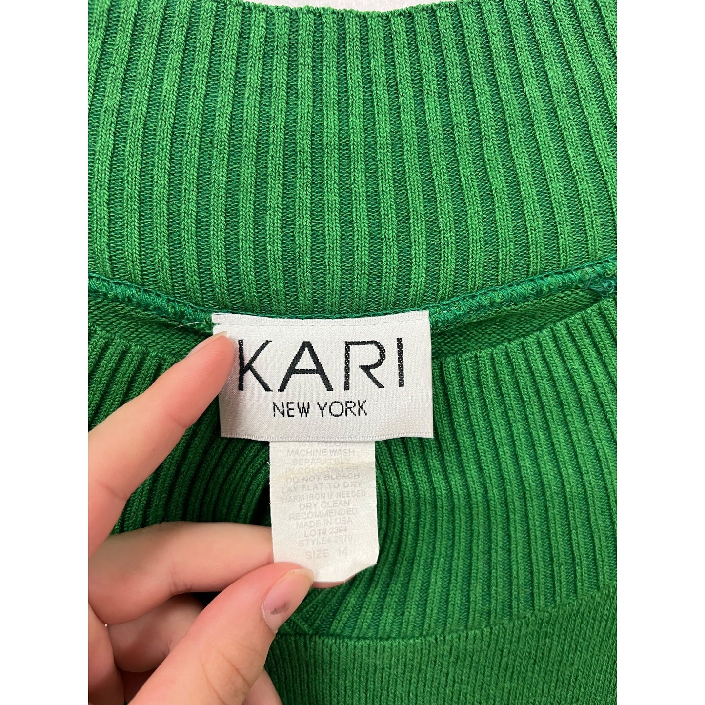 Kari New York Green Short Sleeve Sweater Top Keyhole Neck Size L #473A