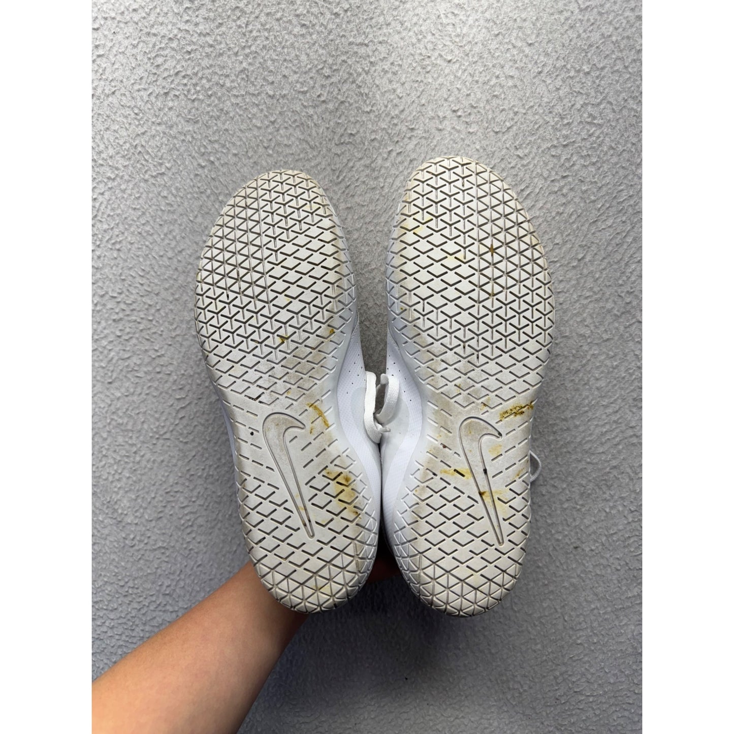 Nike White Mesh Athletic Shoes Slight Use Lightweight Performance #9739