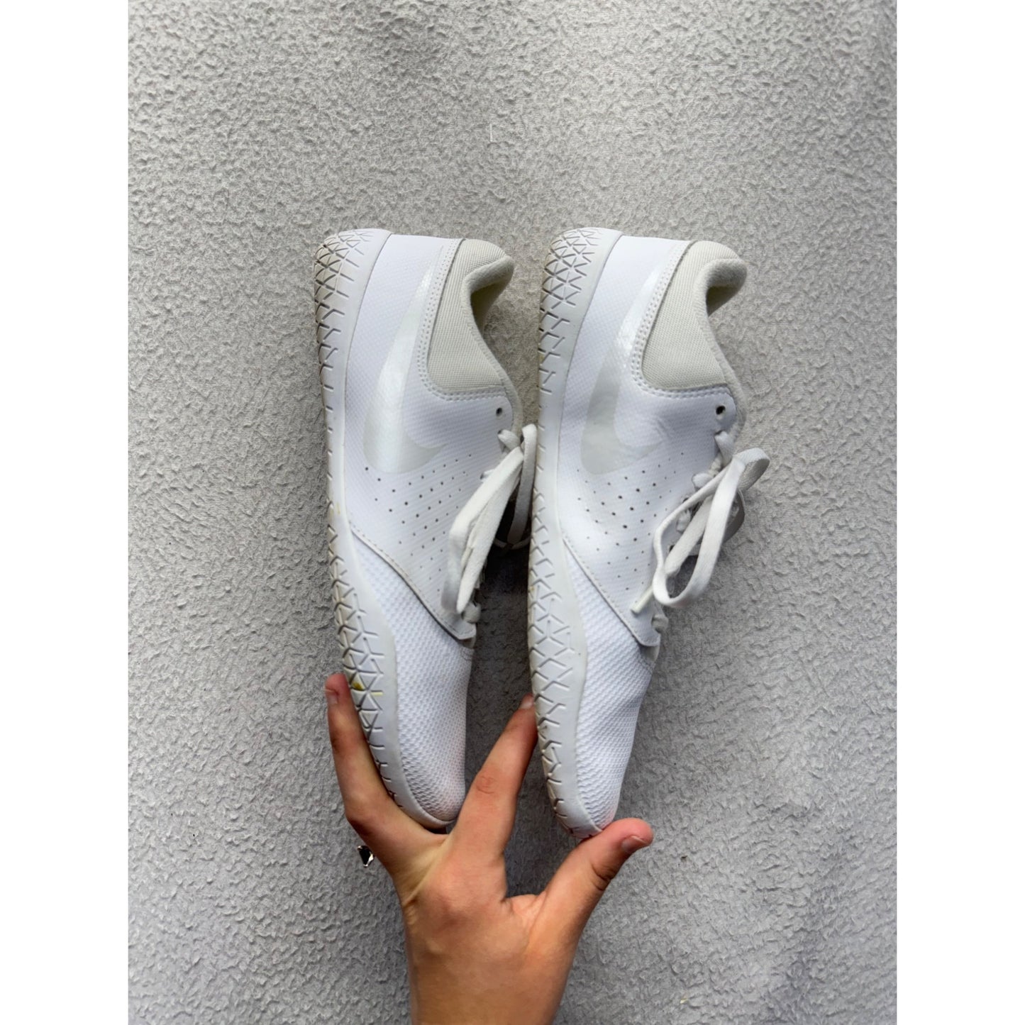 Nike White Mesh Athletic Shoes Slight Use Lightweight Performance #9739