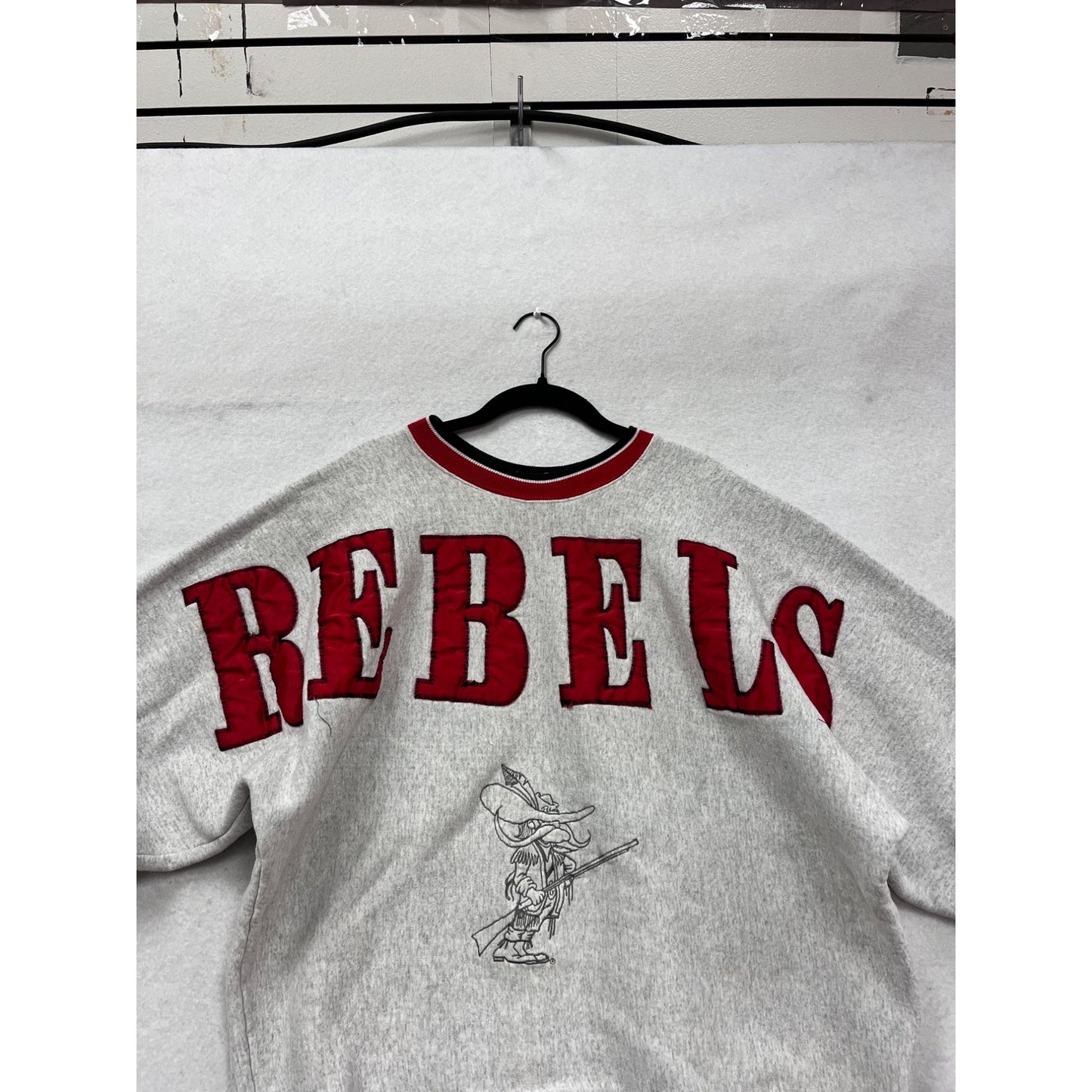 Vintage Legends Athletic Rebels Graphic Sweatshirt Red & Gray Crewneck #141A