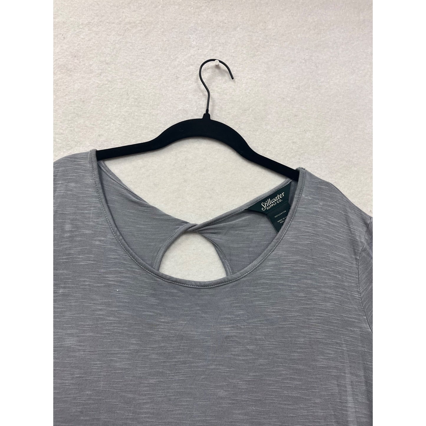 Stillwater Gray Keyhole Back Short-Sleeve Top L #8713