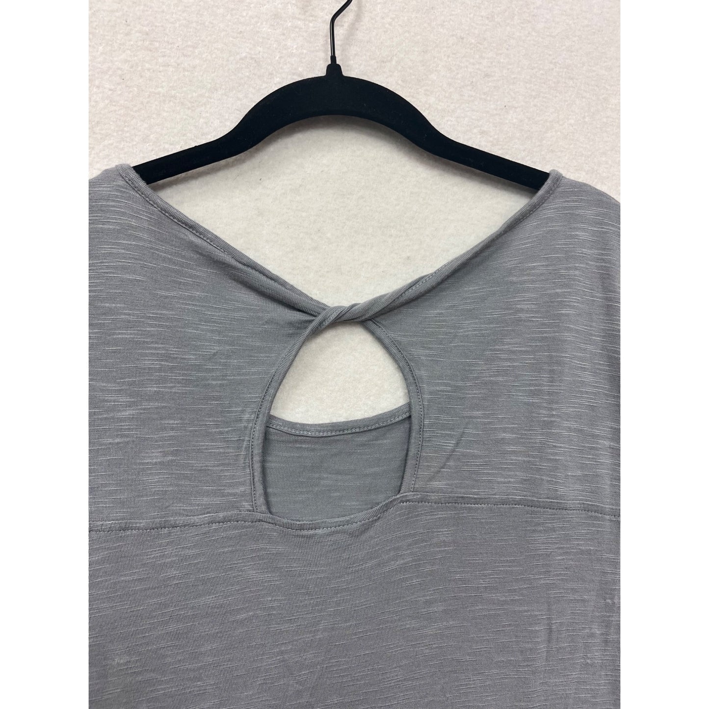 Stillwater Gray Keyhole Back Short-Sleeve Top L #8713