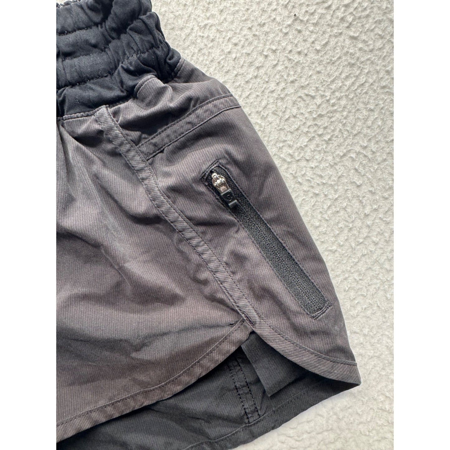 Lululemon Black Swift Short 2-In-1 Lined Size 10 #9313