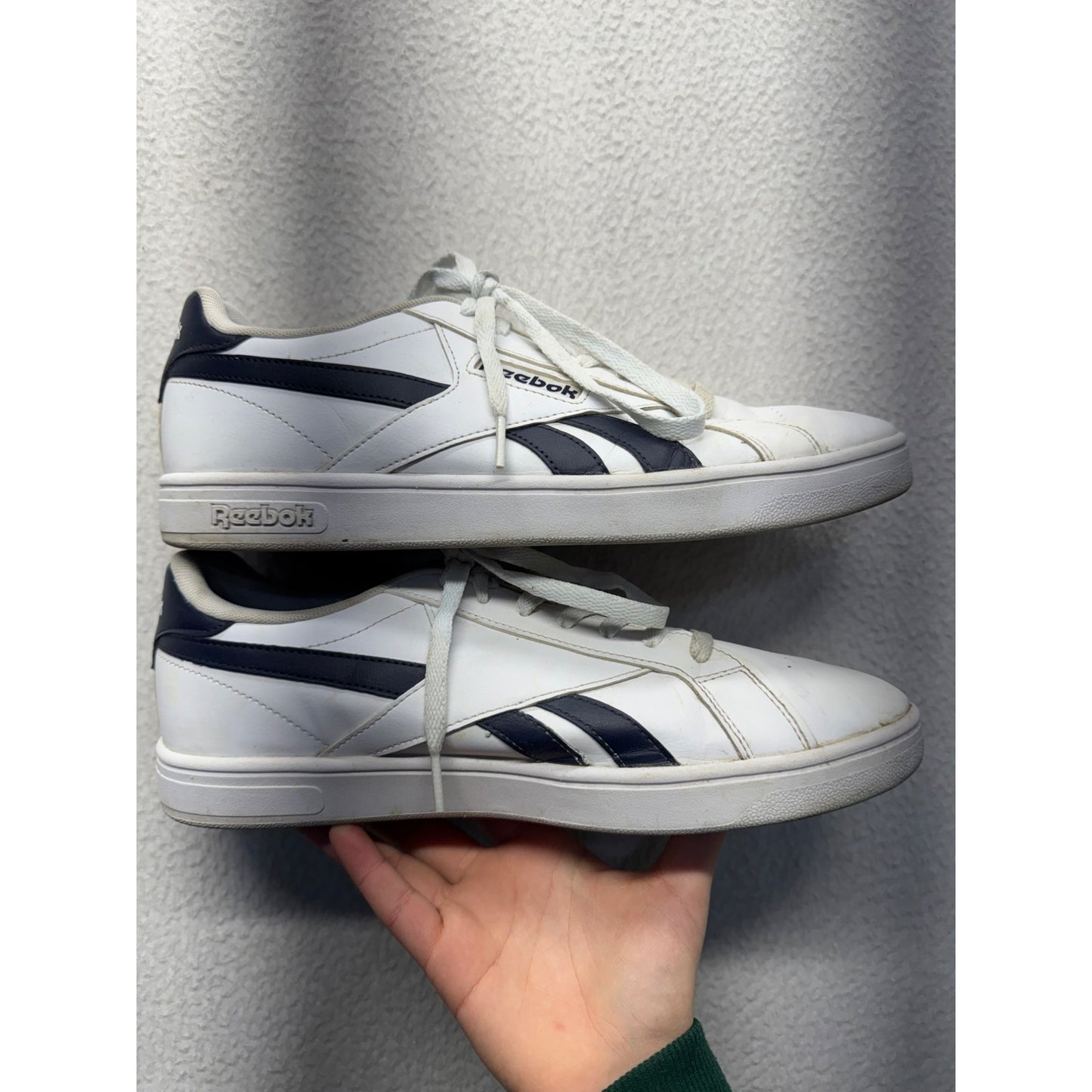 Reebok Mens White & Navy Sneakers #5982