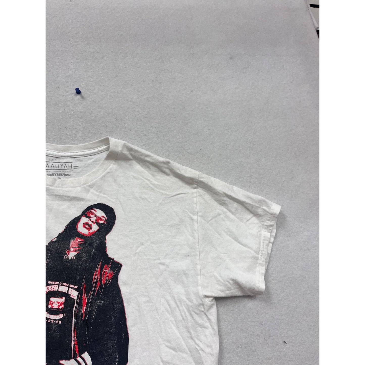 Aaliyah Graphic Tee White Short Sleeve Cotton T-Shirt L #436A