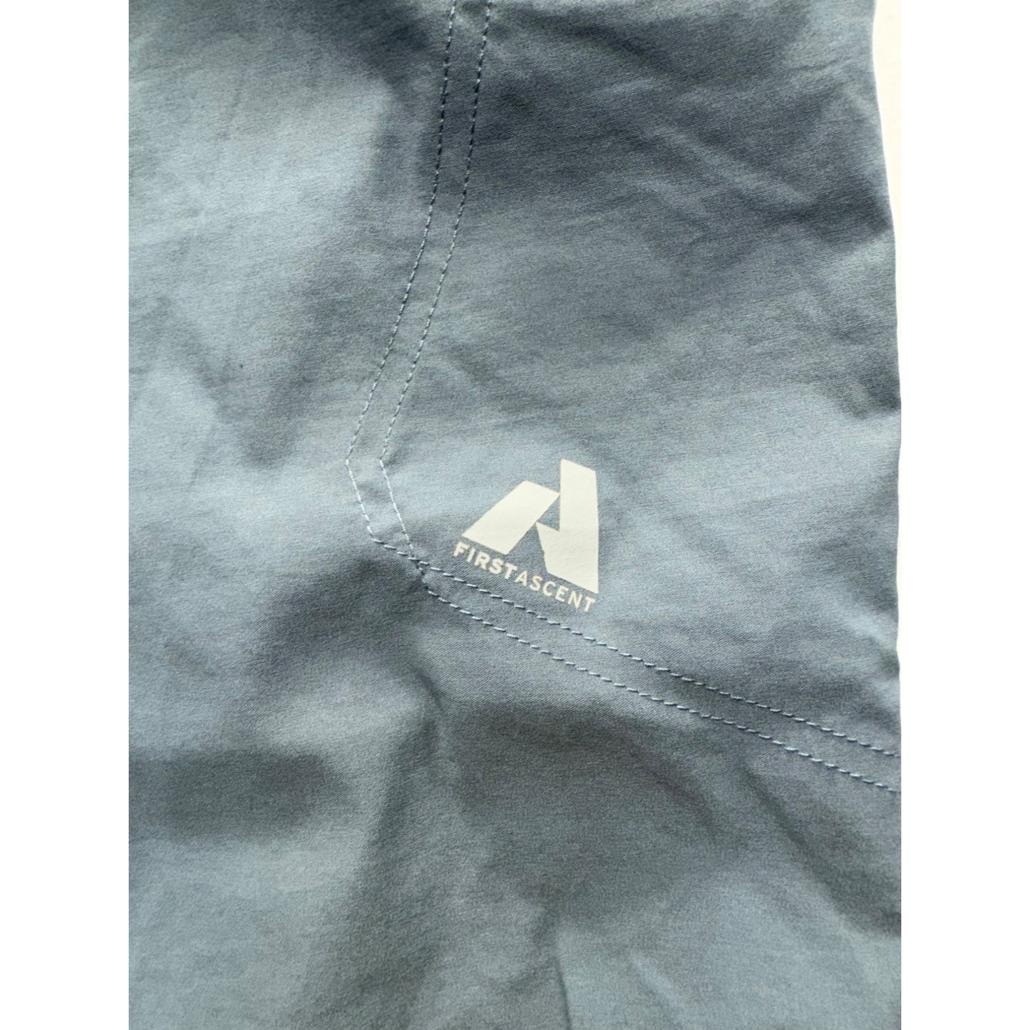 Eddie Bauer First Ascent Gray Capri Pants Size 16 With Cargo Pockets #9256