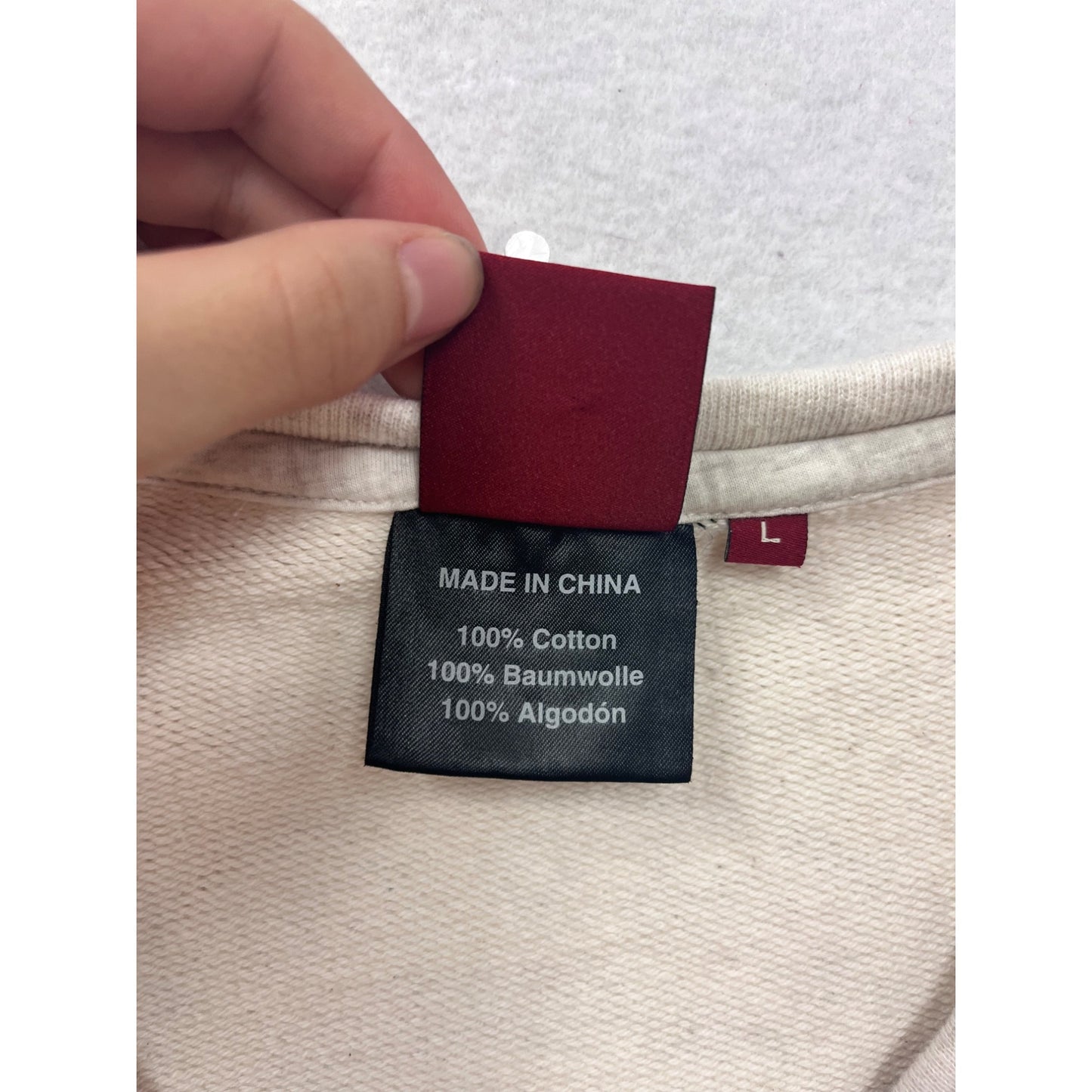 Indian Women’s Light Gray V-Neck Sweatshirt L #8725