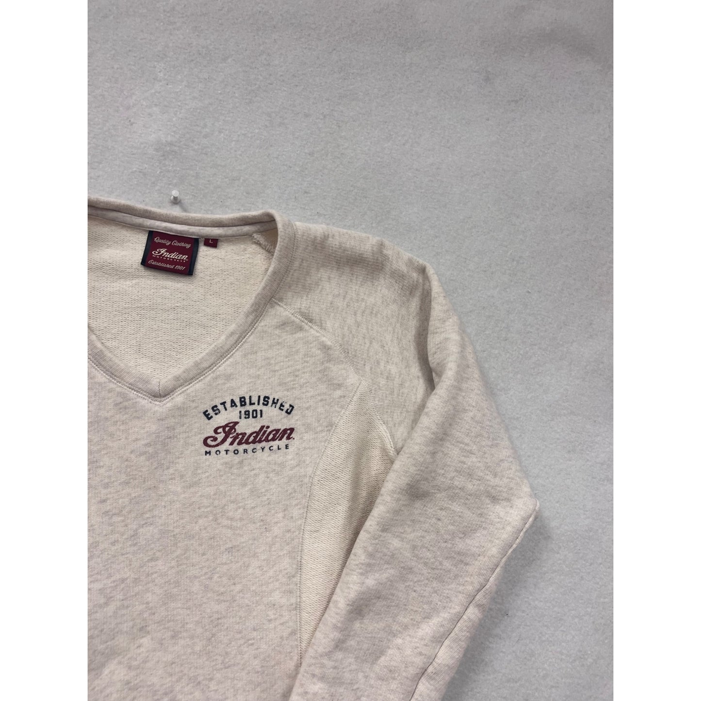 Indian Women’s Light Gray V-Neck Sweatshirt L #8725