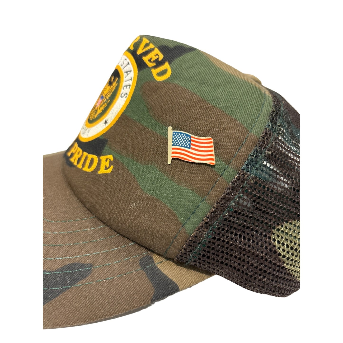 5001 USA VINTAGE ARMY CAMO CAP W/ original flag pin