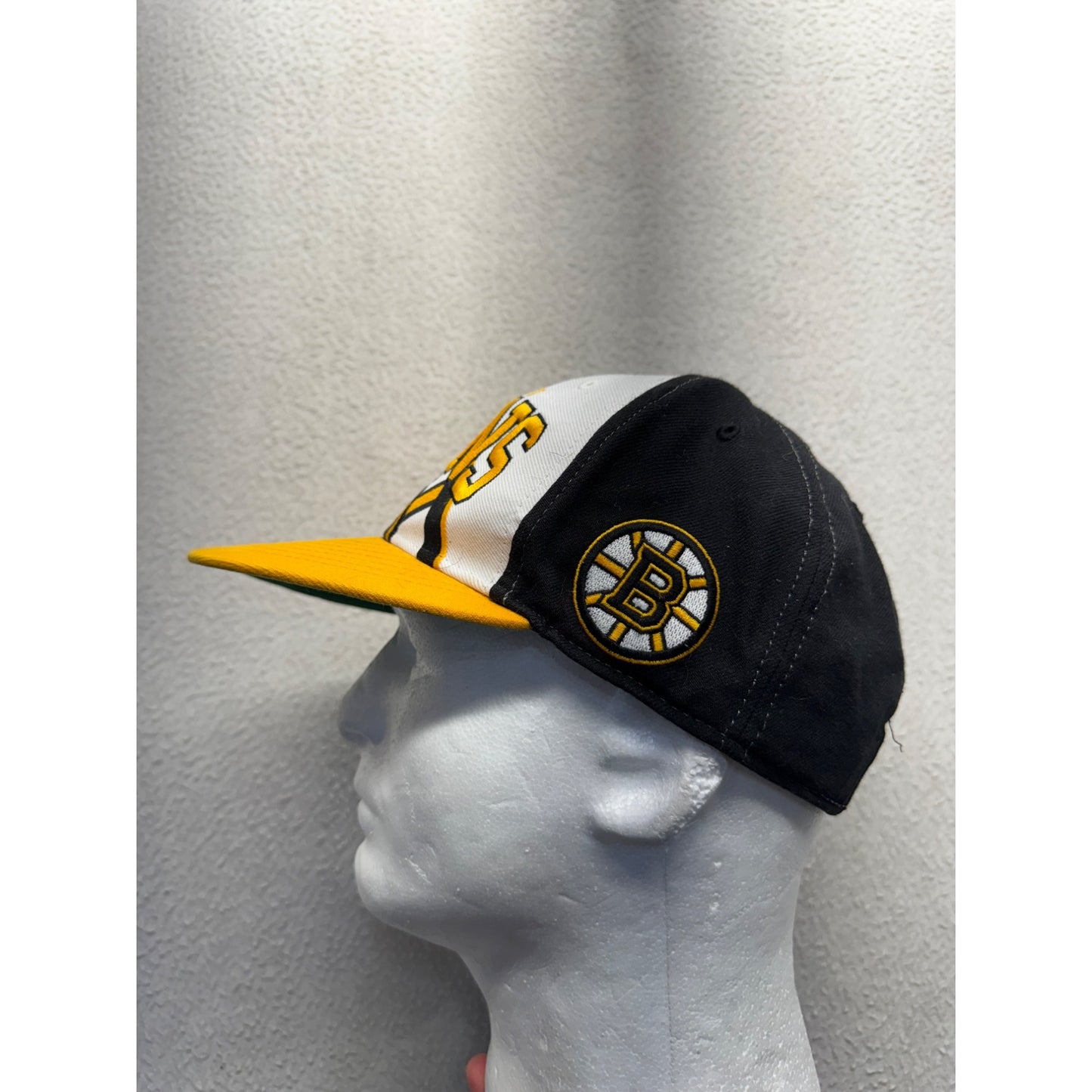 Boston Bruins Snapback Hat Embroidered Logo Black Yellow #32B