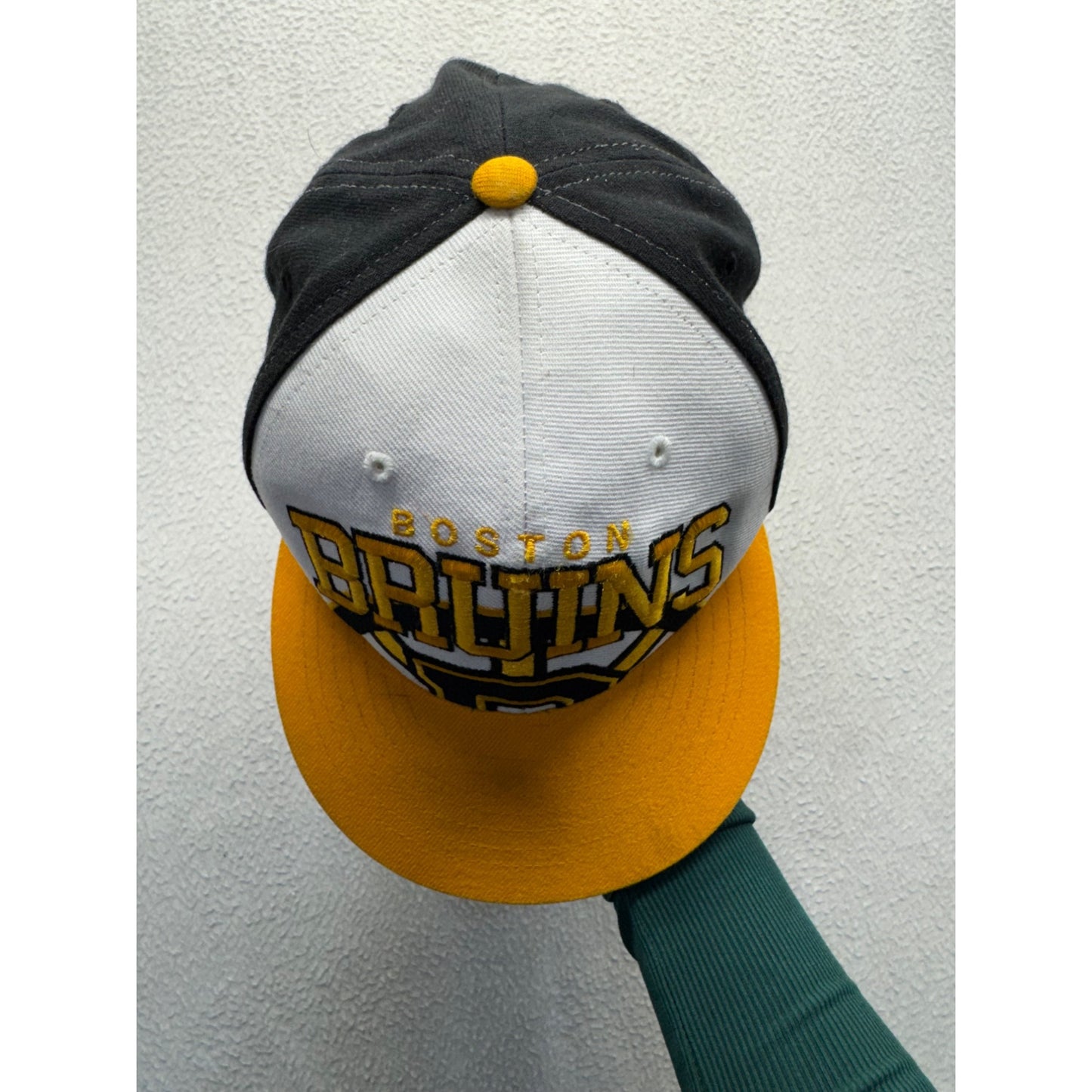 Boston Bruins Snapback Hat Embroidered Logo Black Yellow #32B